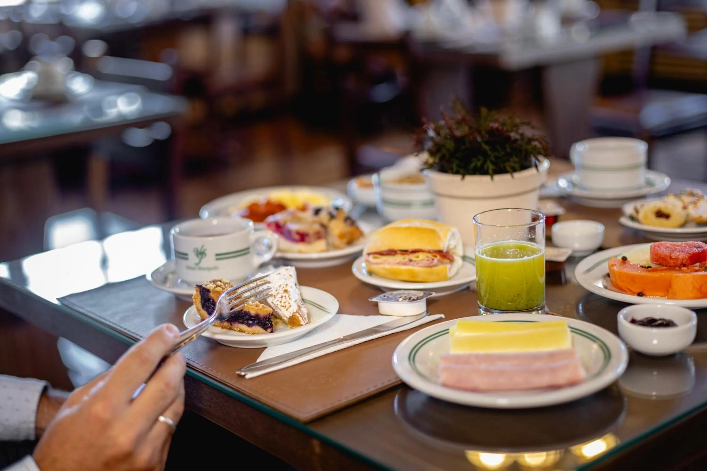 Breakfast in Hotel Petrópolis
