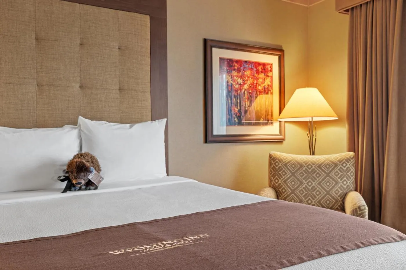 Bedroom, Bed in Wyoming Inn of Jackson Hole