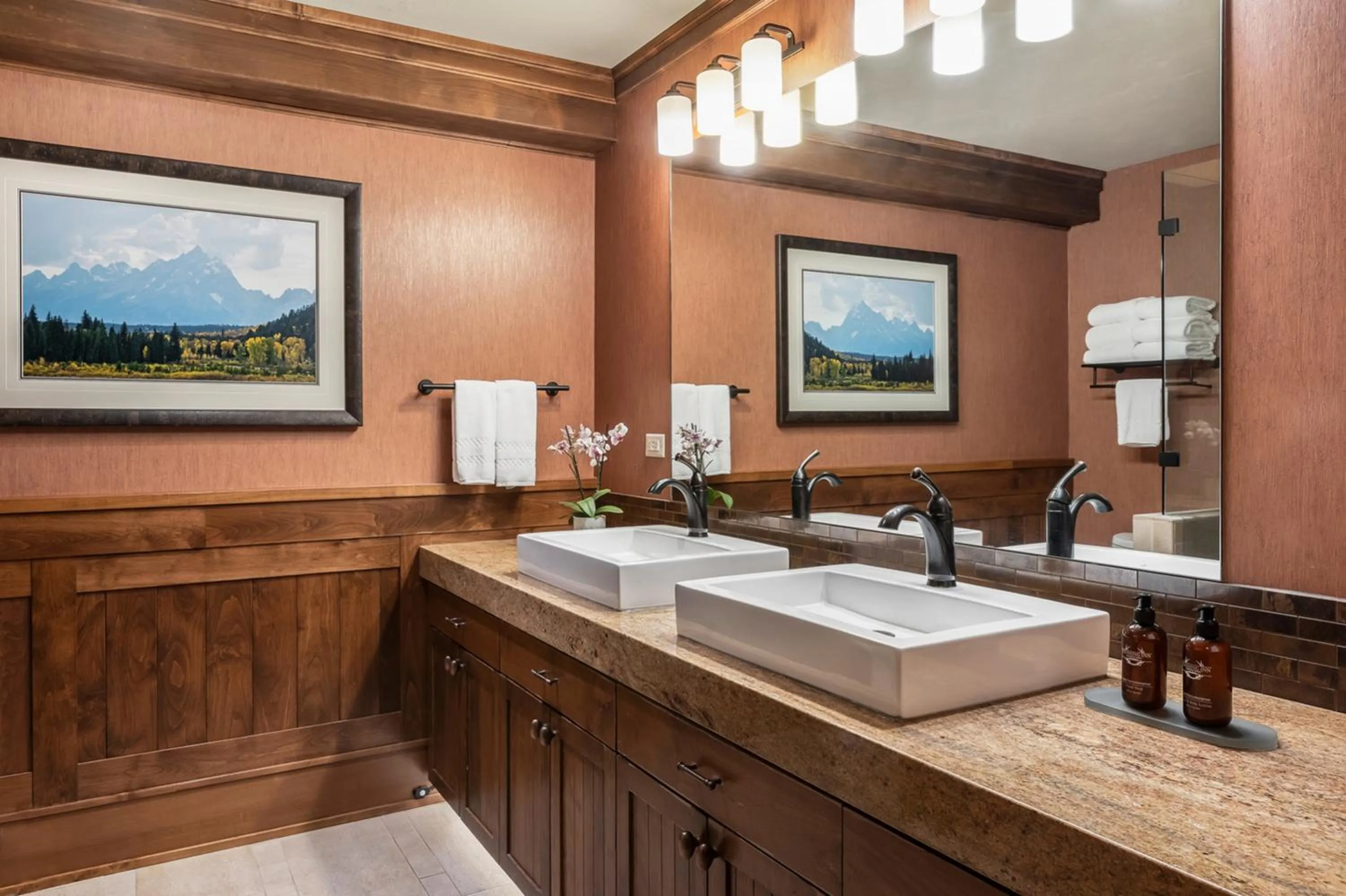 Bathroom in Wyoming Inn of Jackson Hole