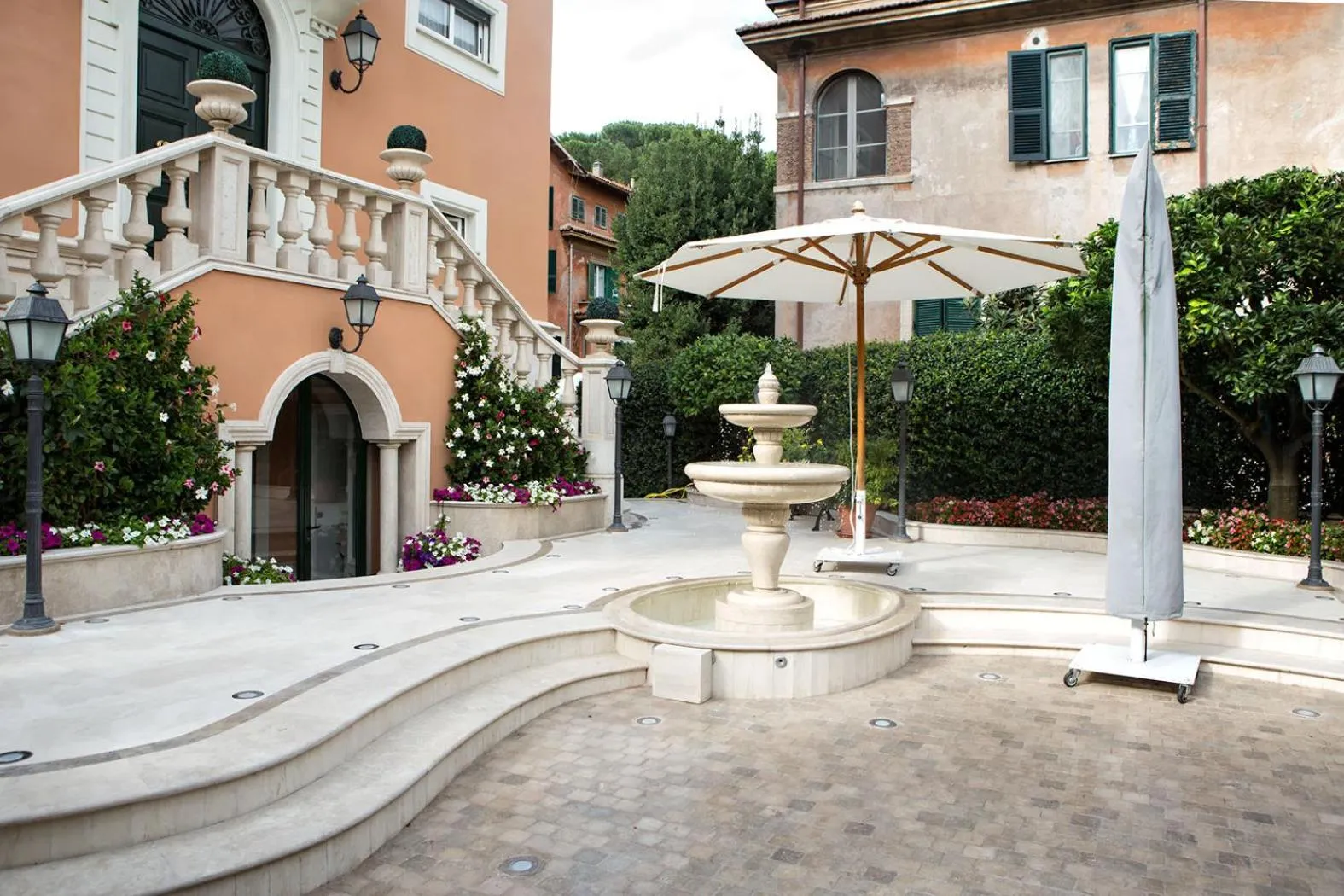 Facade/entrance in B&B VILLINO MARGHERITA
