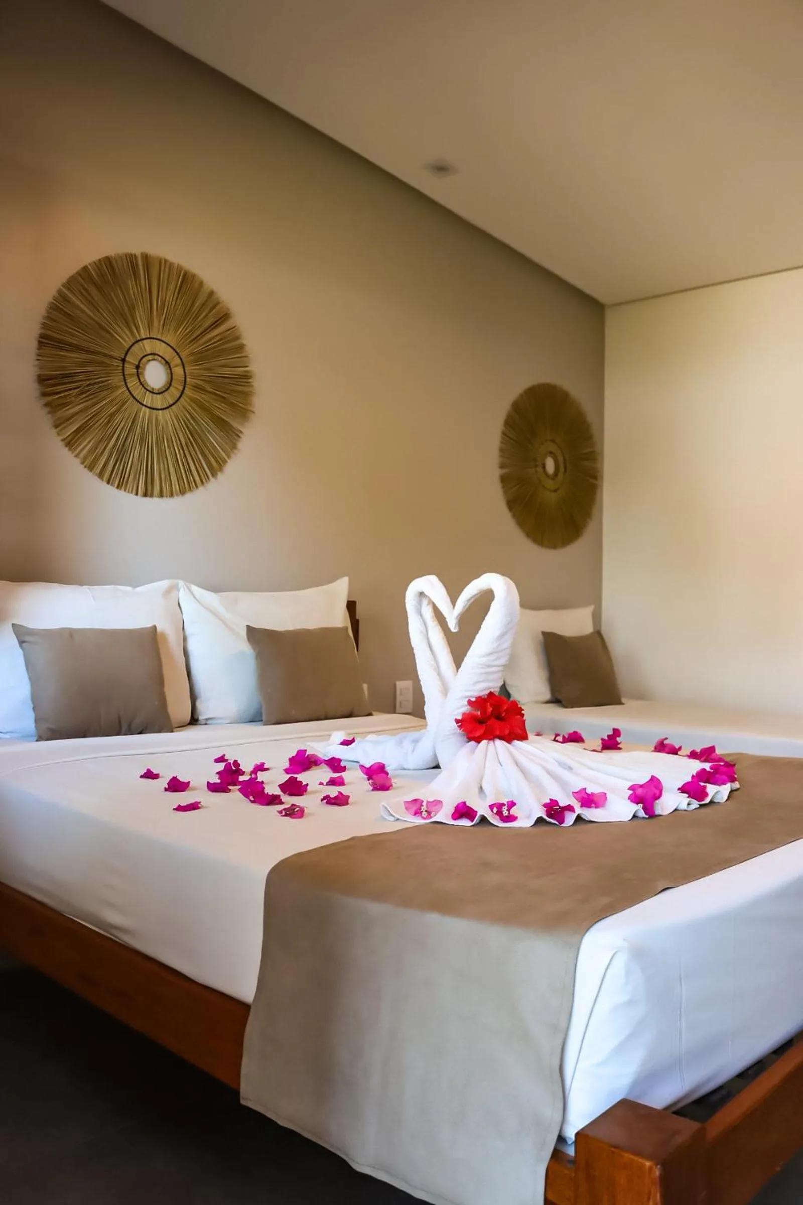 Decorative detail, Bed in Pousada dos Coqueiros