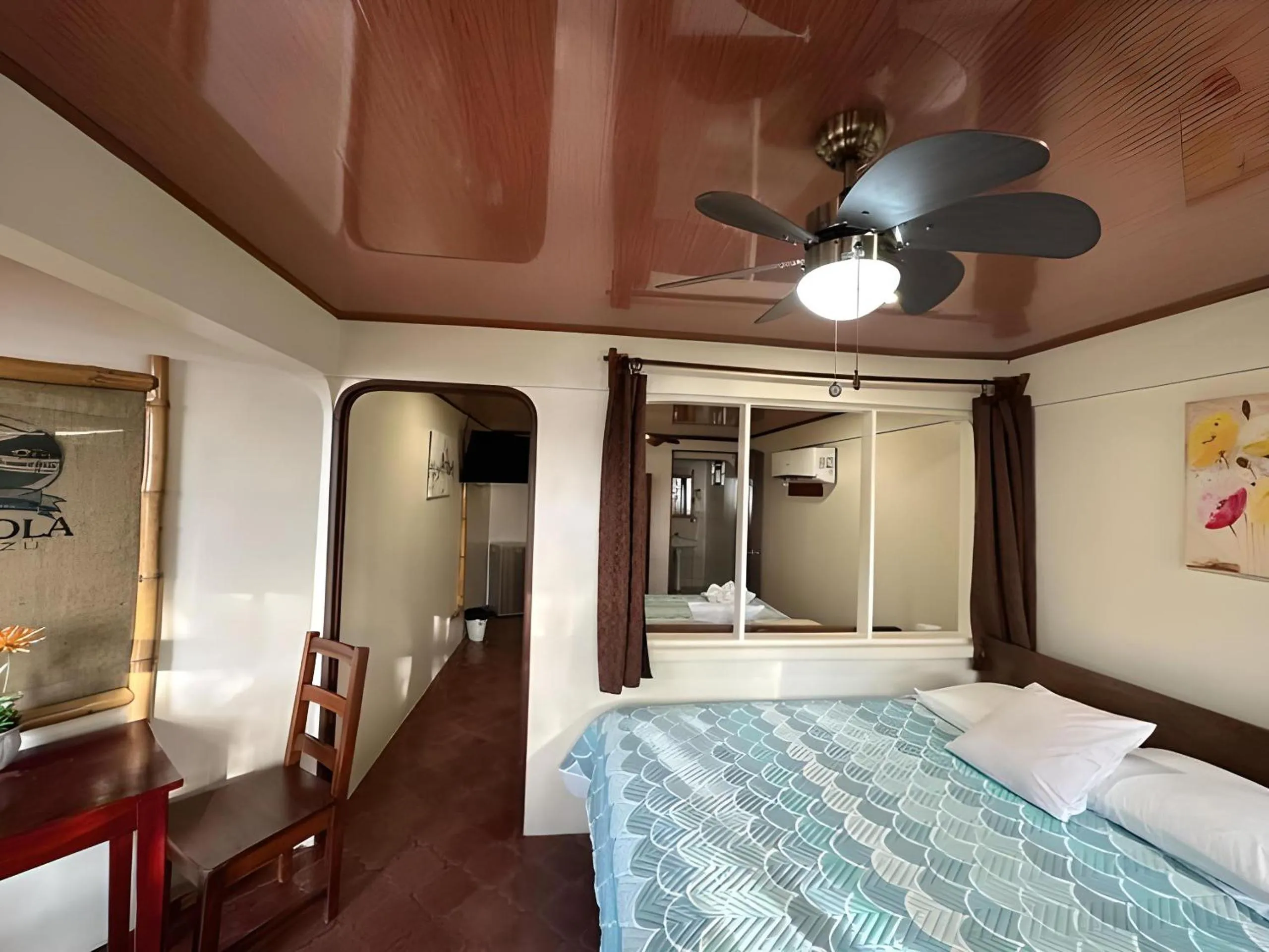 Photo of the whole room, Bed in Hotel Brasilito