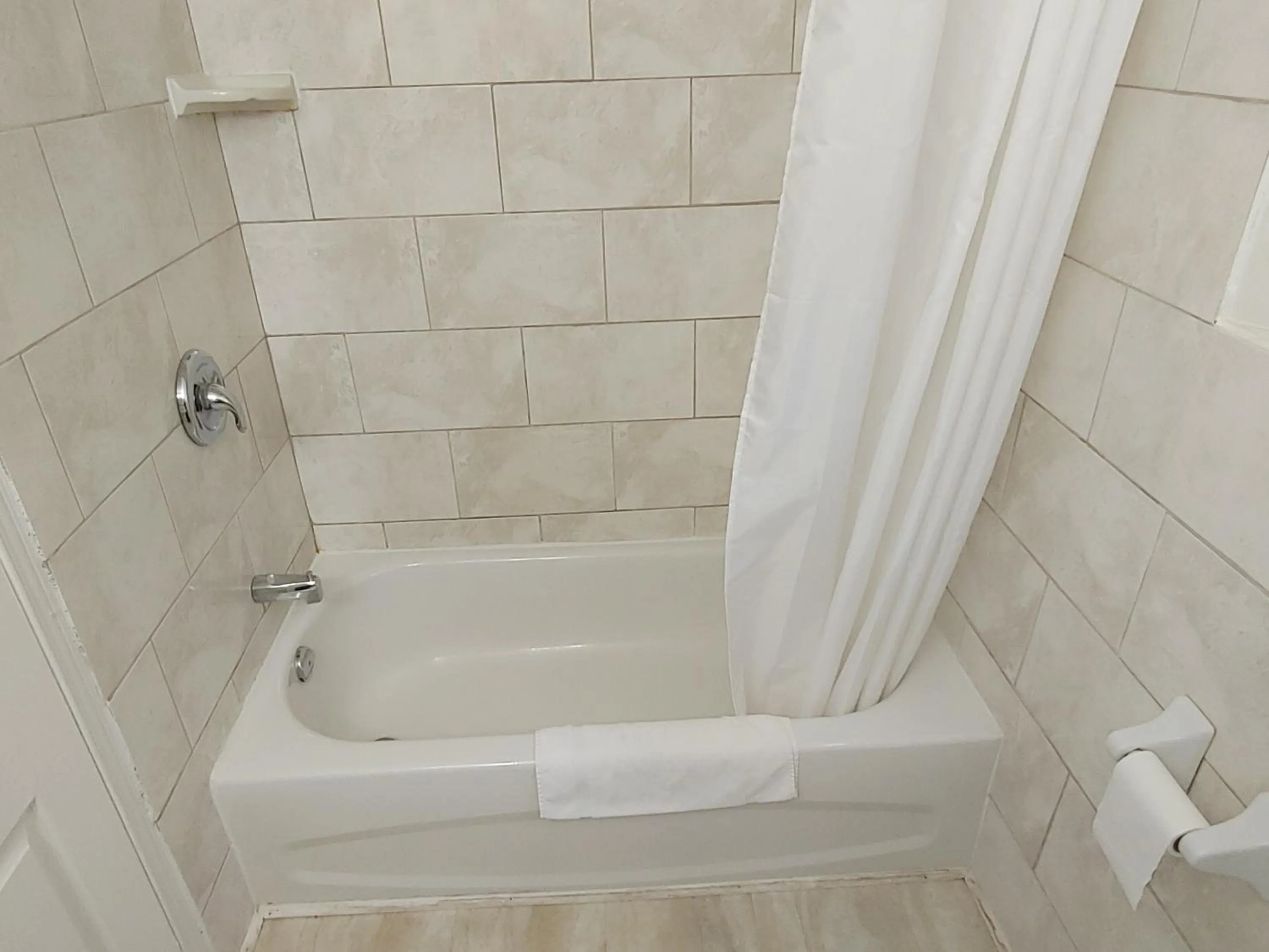 Relax Inn-Collingwood