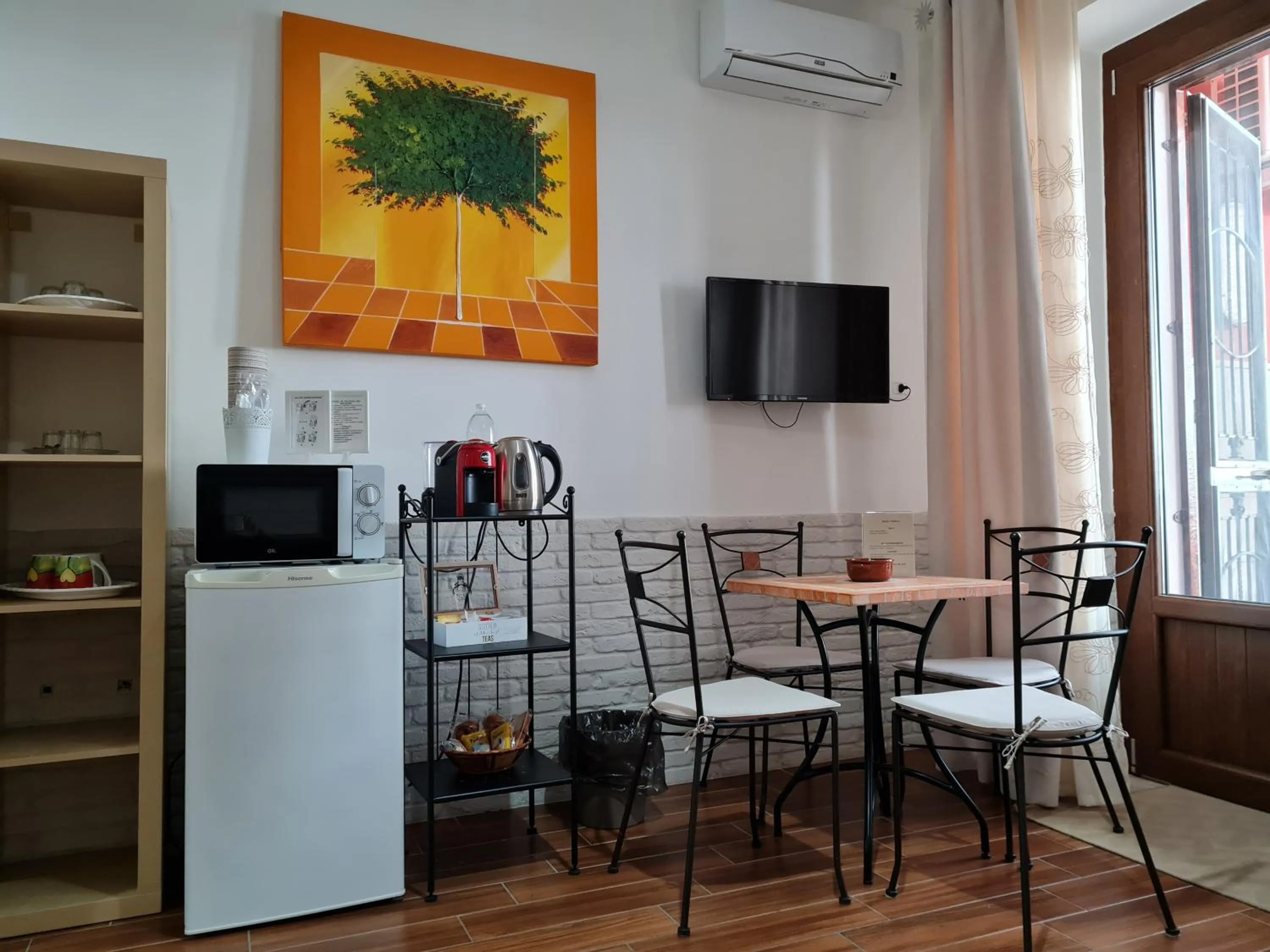 Seating area in L'ISOLA AeR B&B