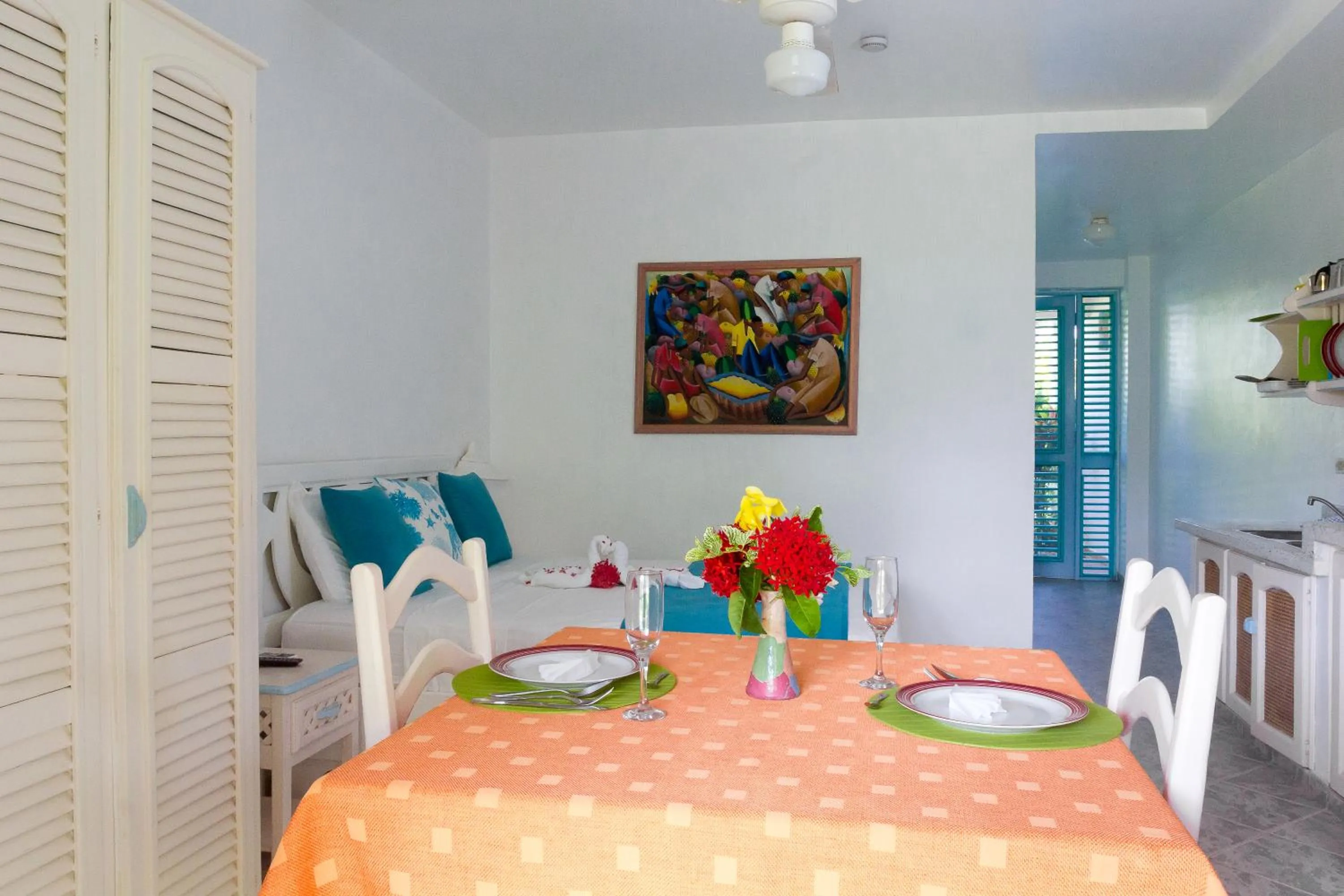 Dining area in Hotel Playa Colibri