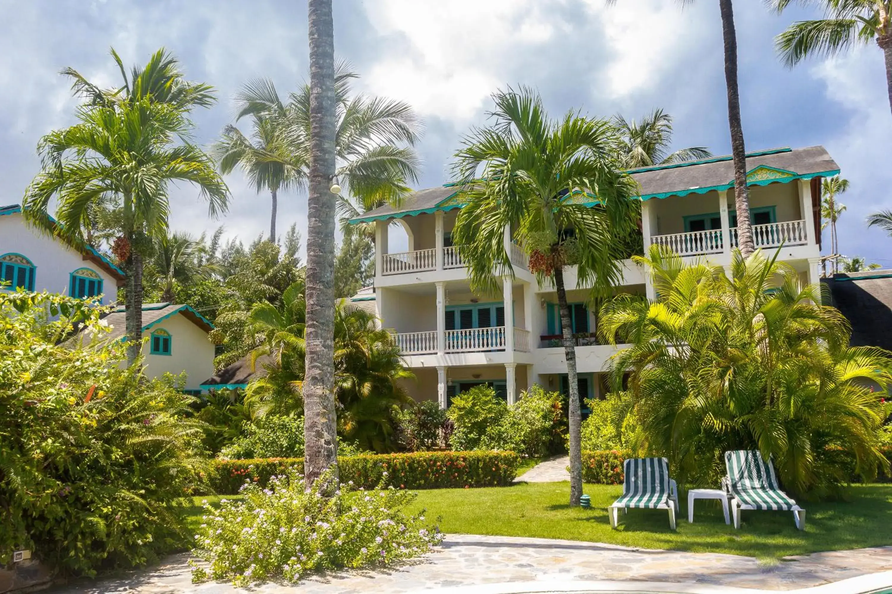 Property building in Hotel Playa Colibri Property building in Hotel Playa Colibri