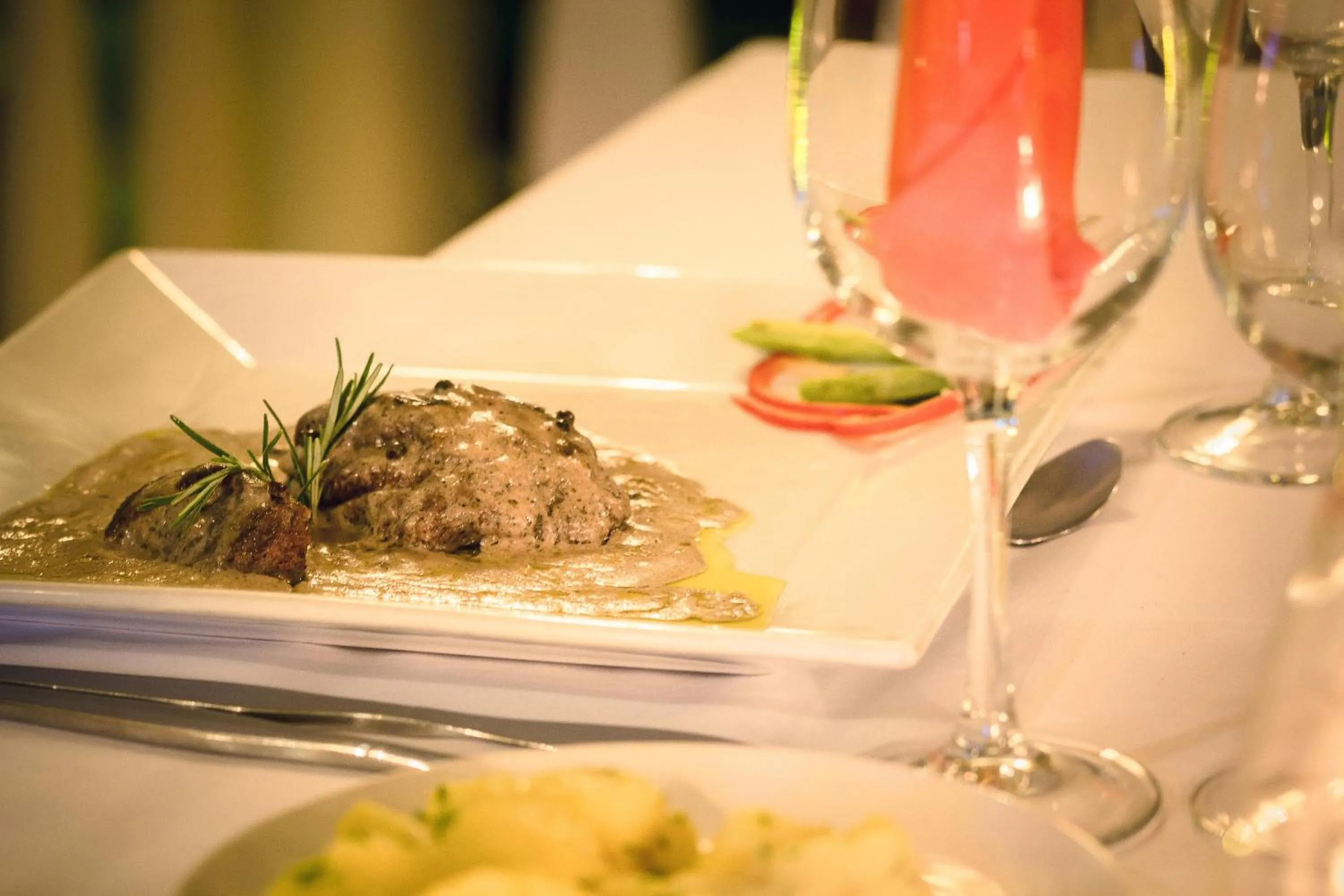 Restaurant/places to eat in Hotel Playa Colibri