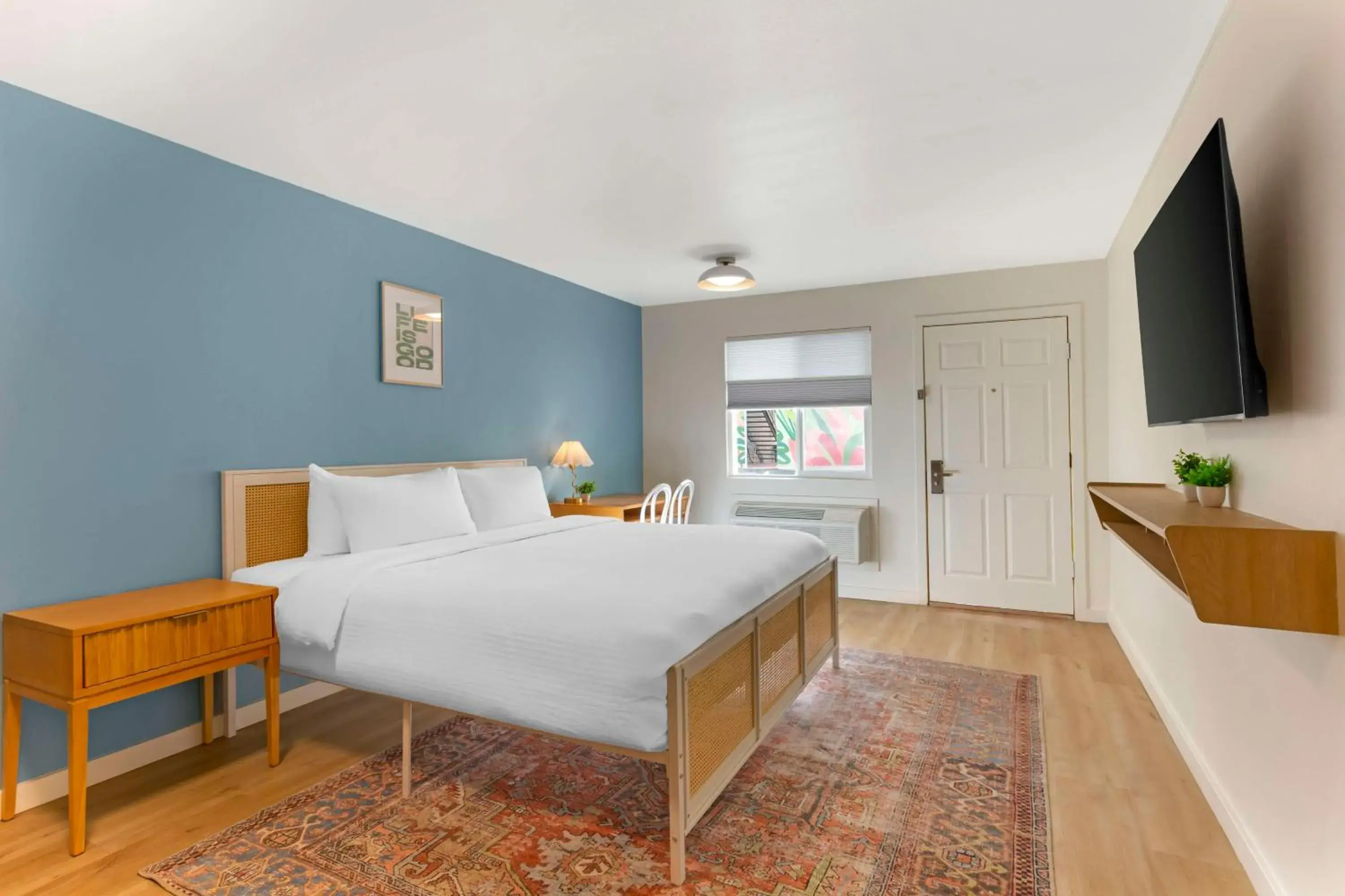 Bedroom, Bed in The Kennedy Tucson, SureStay Collection by Best Western Bedroom, Bed in The Kennedy Tucson, SureStay Collection by Best Western