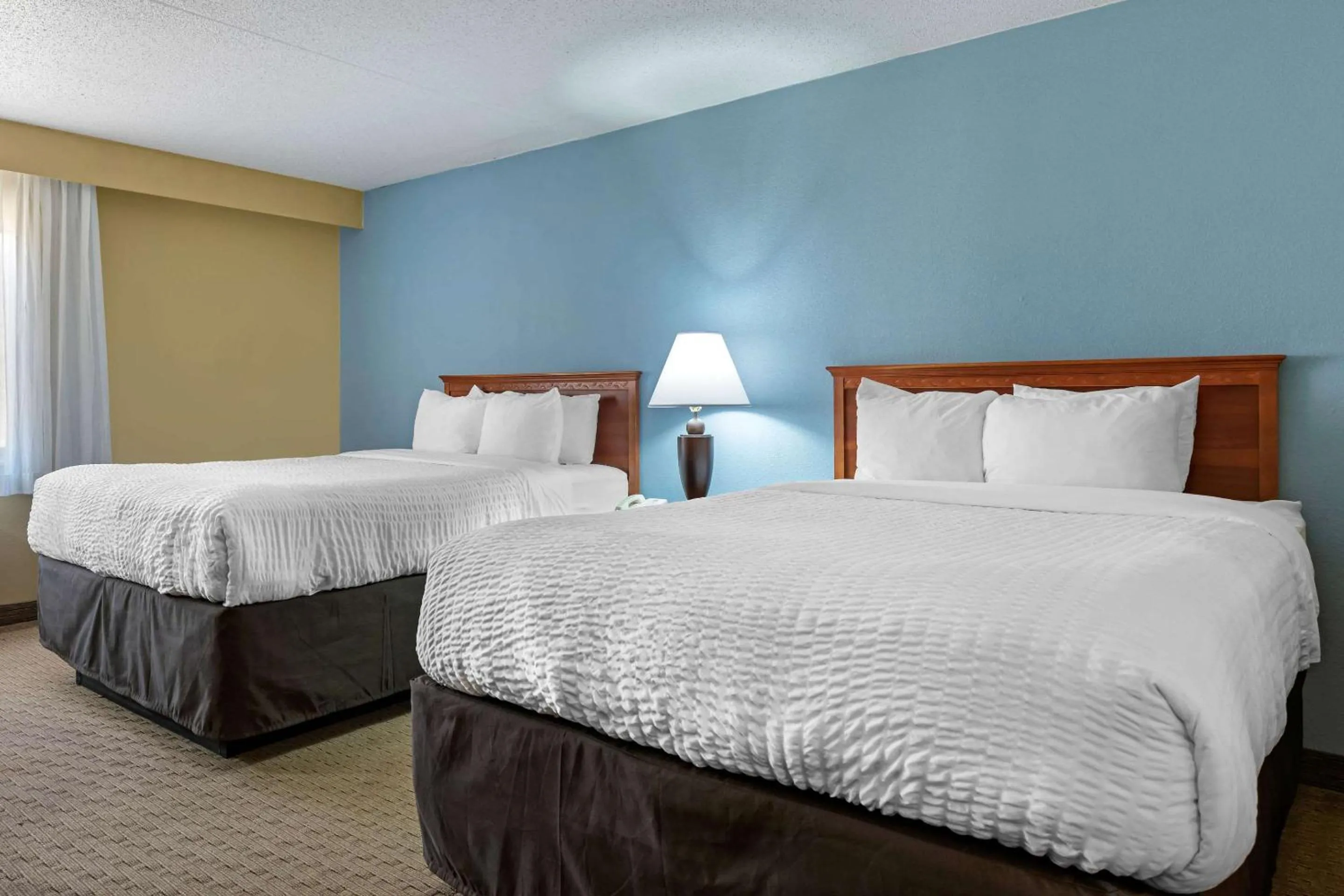 Photo of the whole room, Bed in Clarion Hotel Conference Center Lexington North