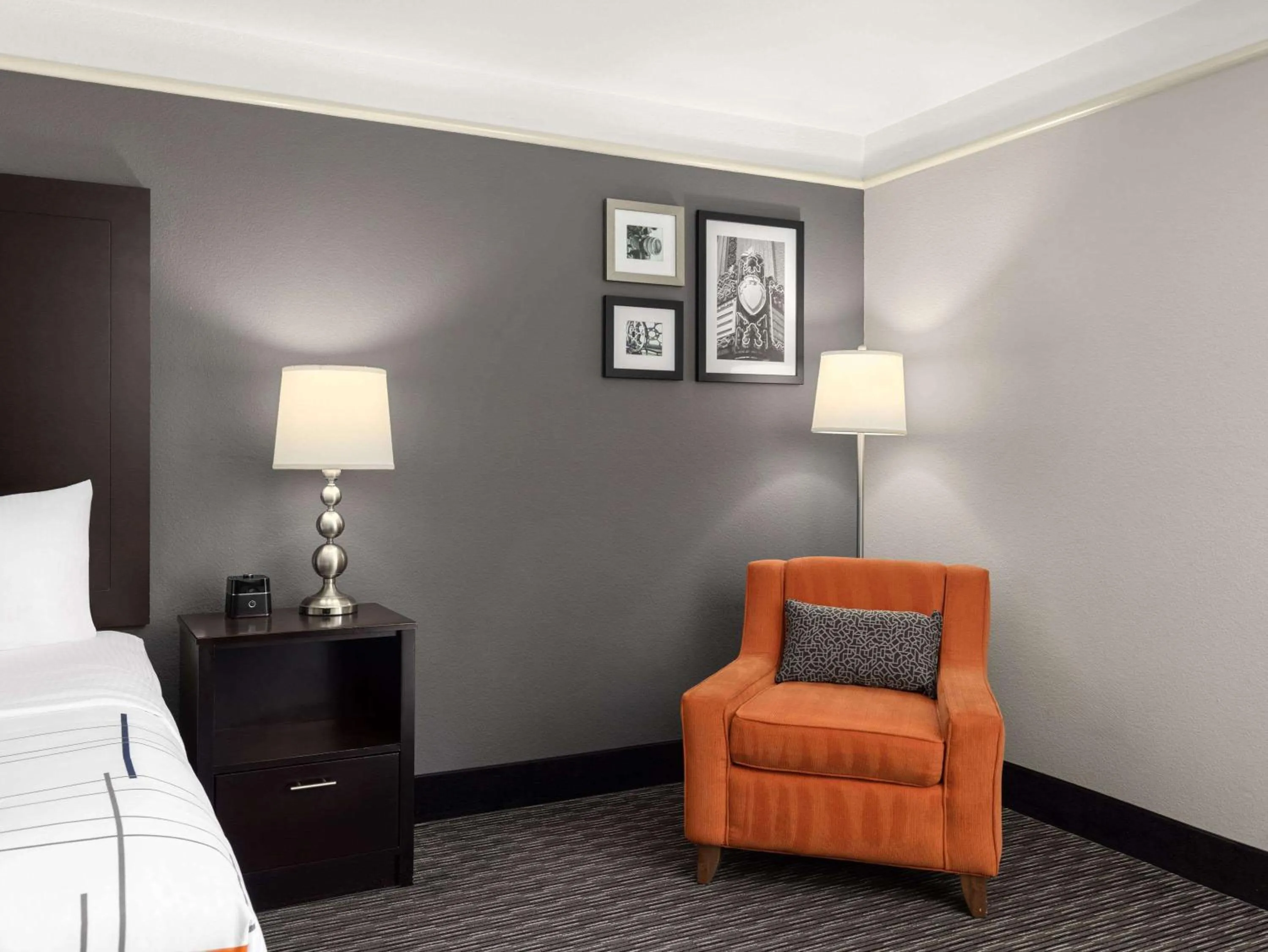 Photo of the whole room, Bed in La Quinta by Wyndham Santa Clarita - Valencia