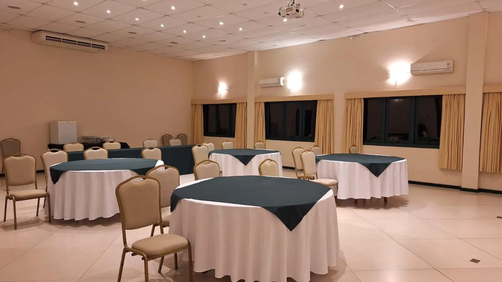 Meeting/conference room in Urikana Boutique Hotel