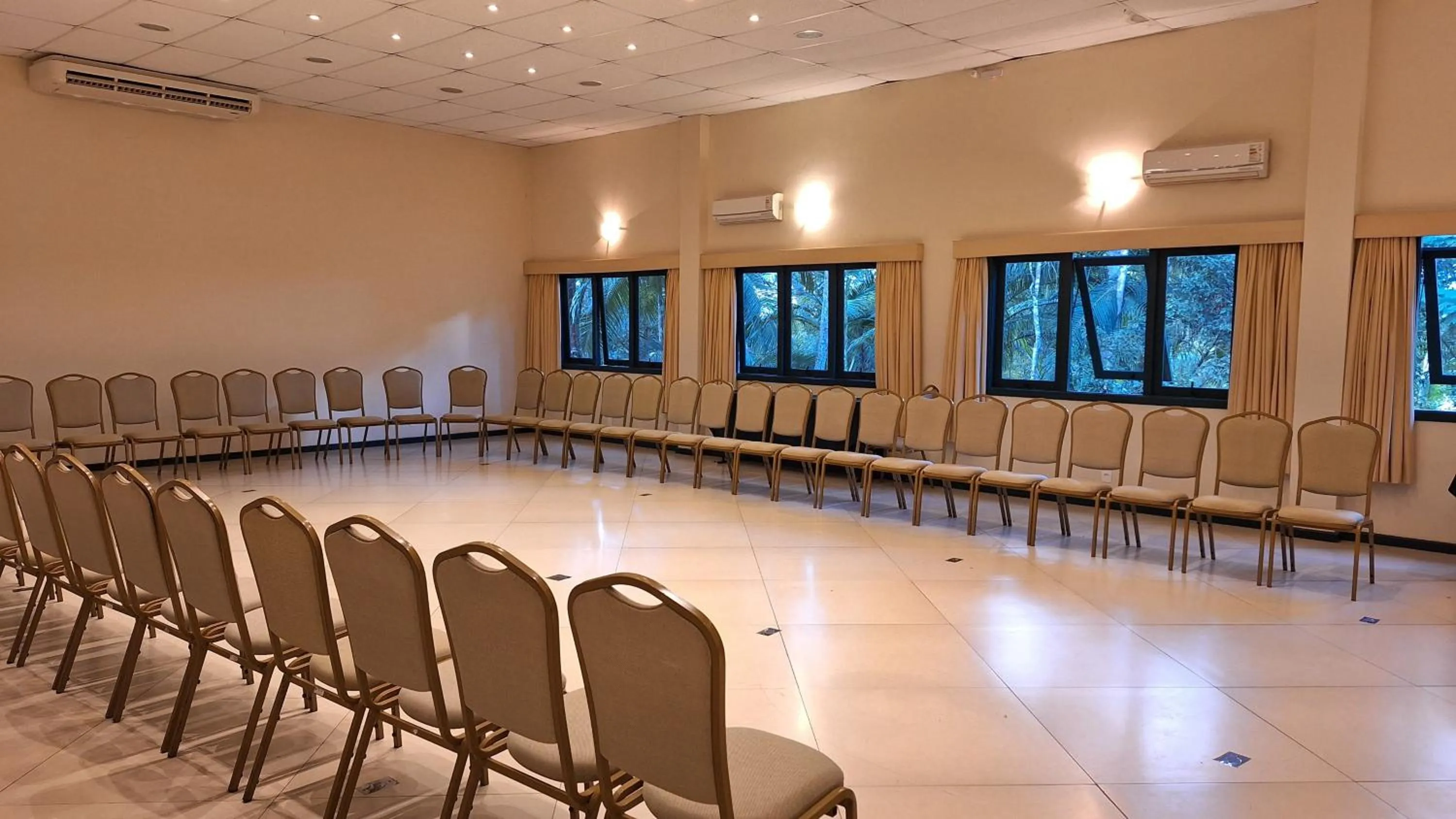 Meeting/conference room in Urikana Boutique Hotel