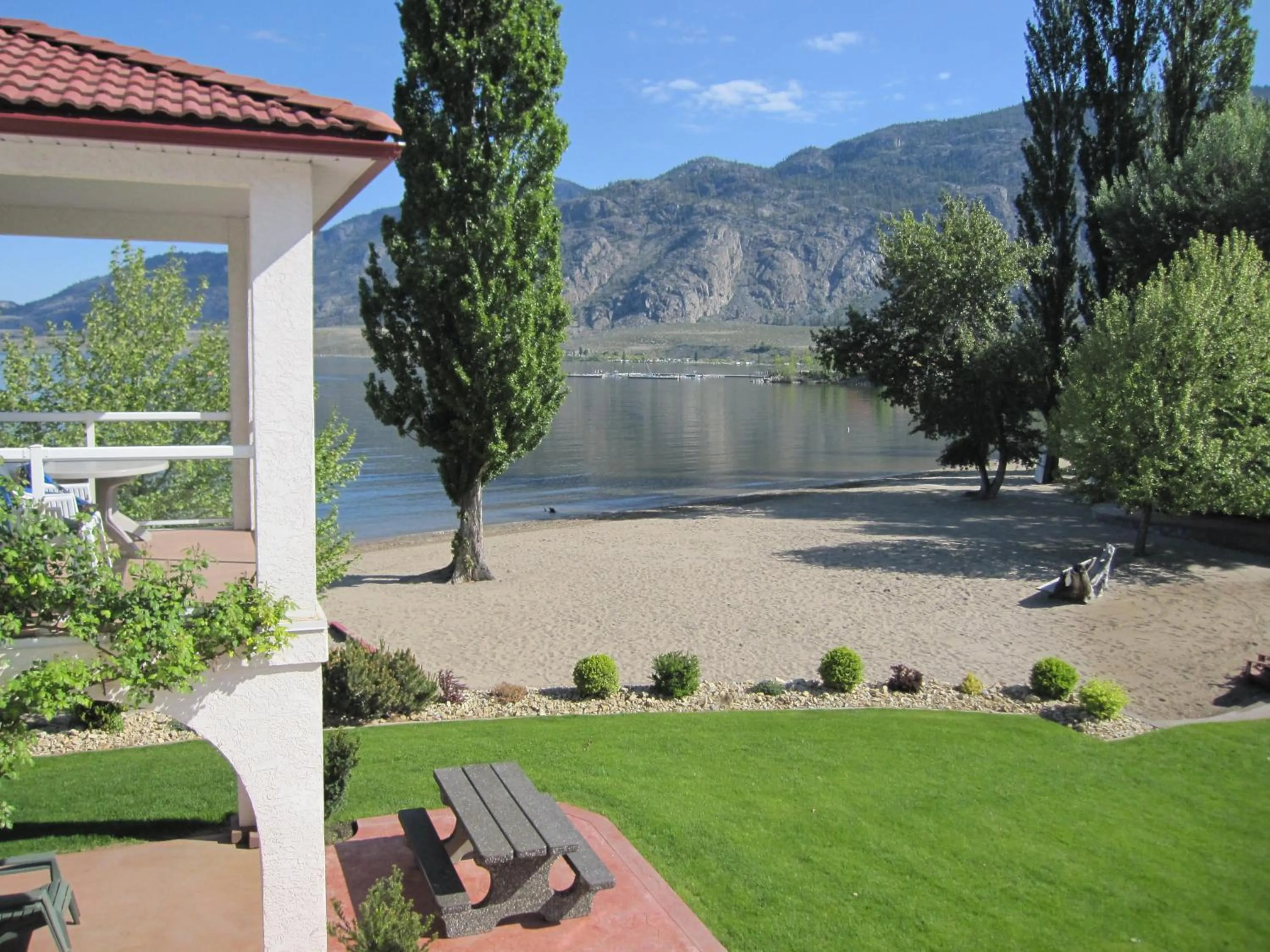 Beach in Sandy Beach Suites