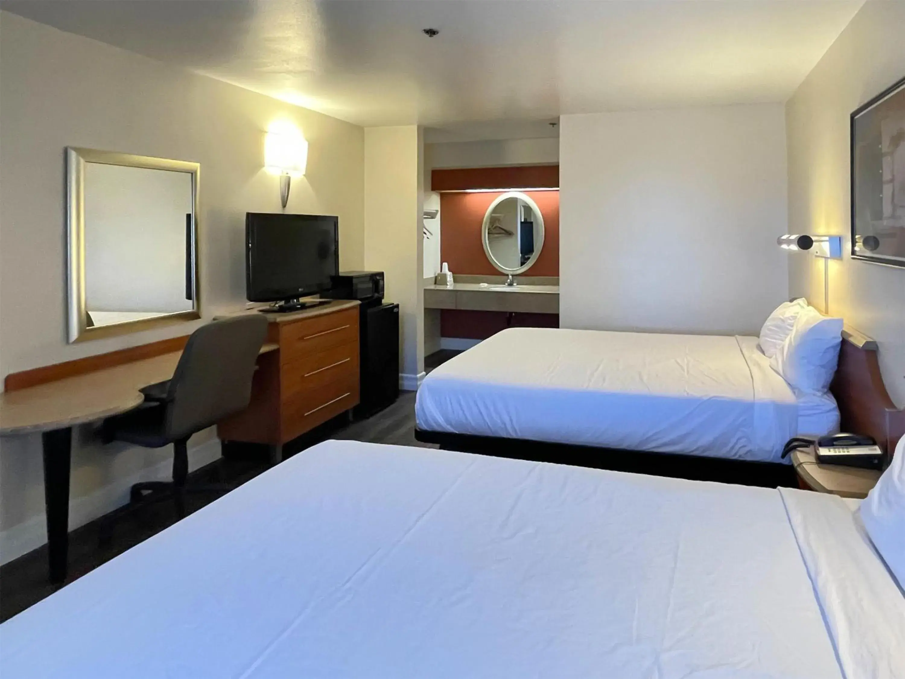 Queen Room with Two Queen Beds - Disability Access - Roll In Shower in Motel 6 Barstow, CA I15 and Lenwood Road Queen Room with Two Queen Beds - Disability Access - Roll In Shower in Motel 6 Barstow, CA I15 and Lenwood Road