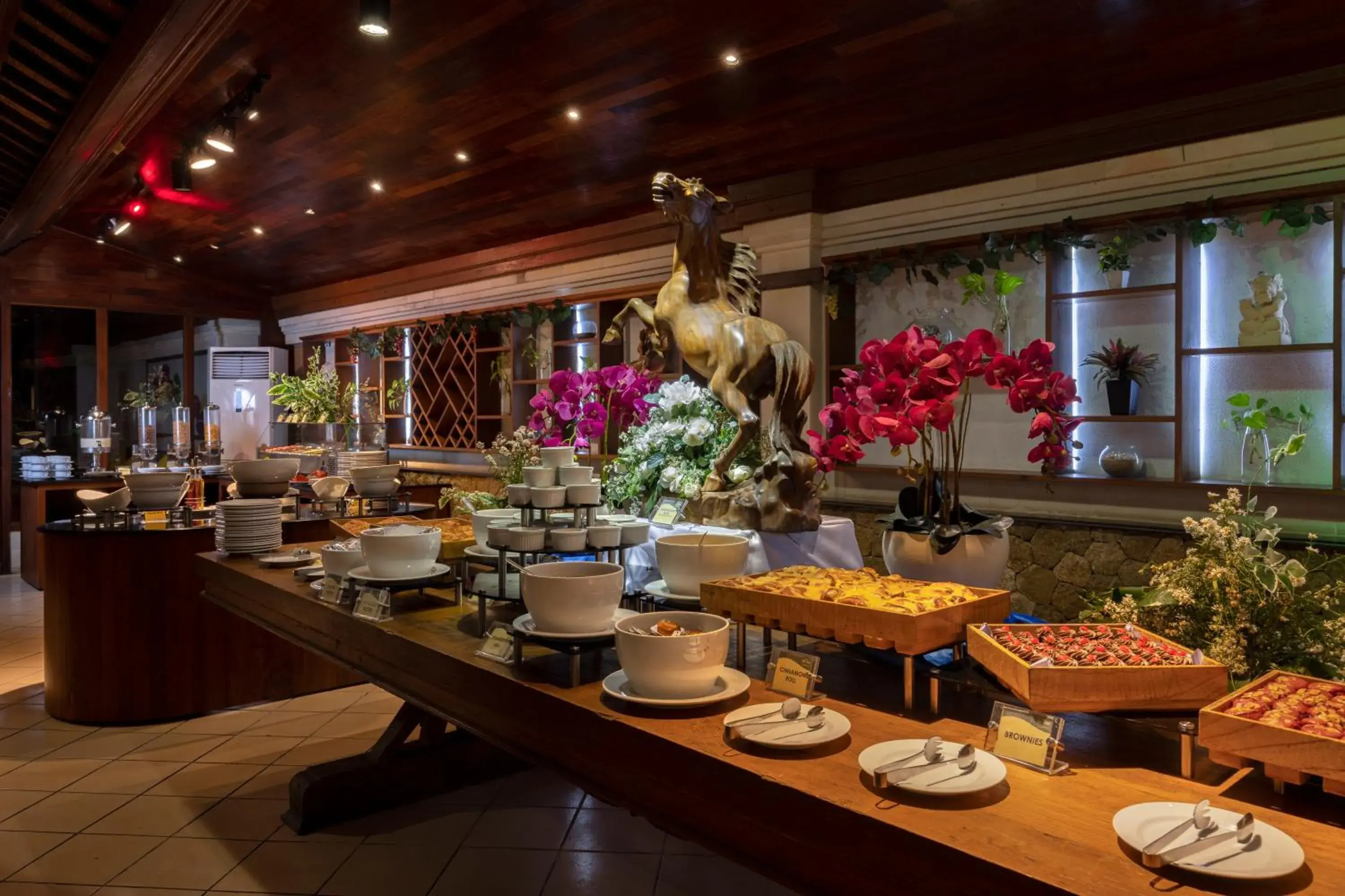 Restaurant/places to eat in Bali Tropic Resort & Spa - CHSE Certified Restaurant/places to eat in Bali Tropic Resort & Spa - CHSE Certified