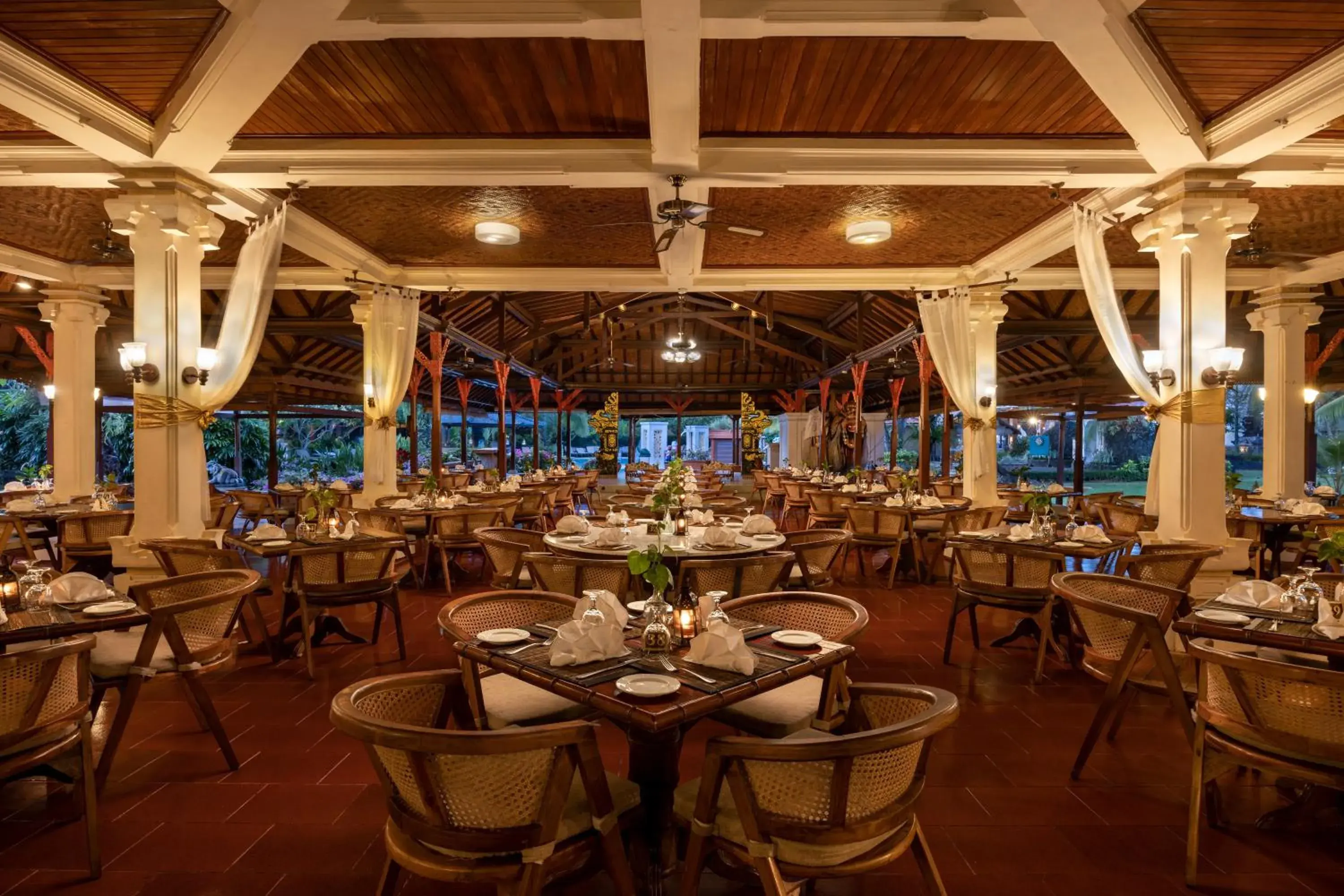 Restaurant/places to eat in Bali Tropic Resort & Spa - CHSE Certified Restaurant/places to eat in Bali Tropic Resort & Spa - CHSE Certified