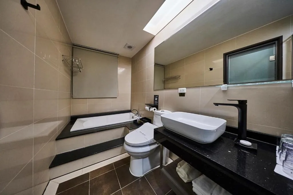 Bathroom in Kung Shang Design Hotel