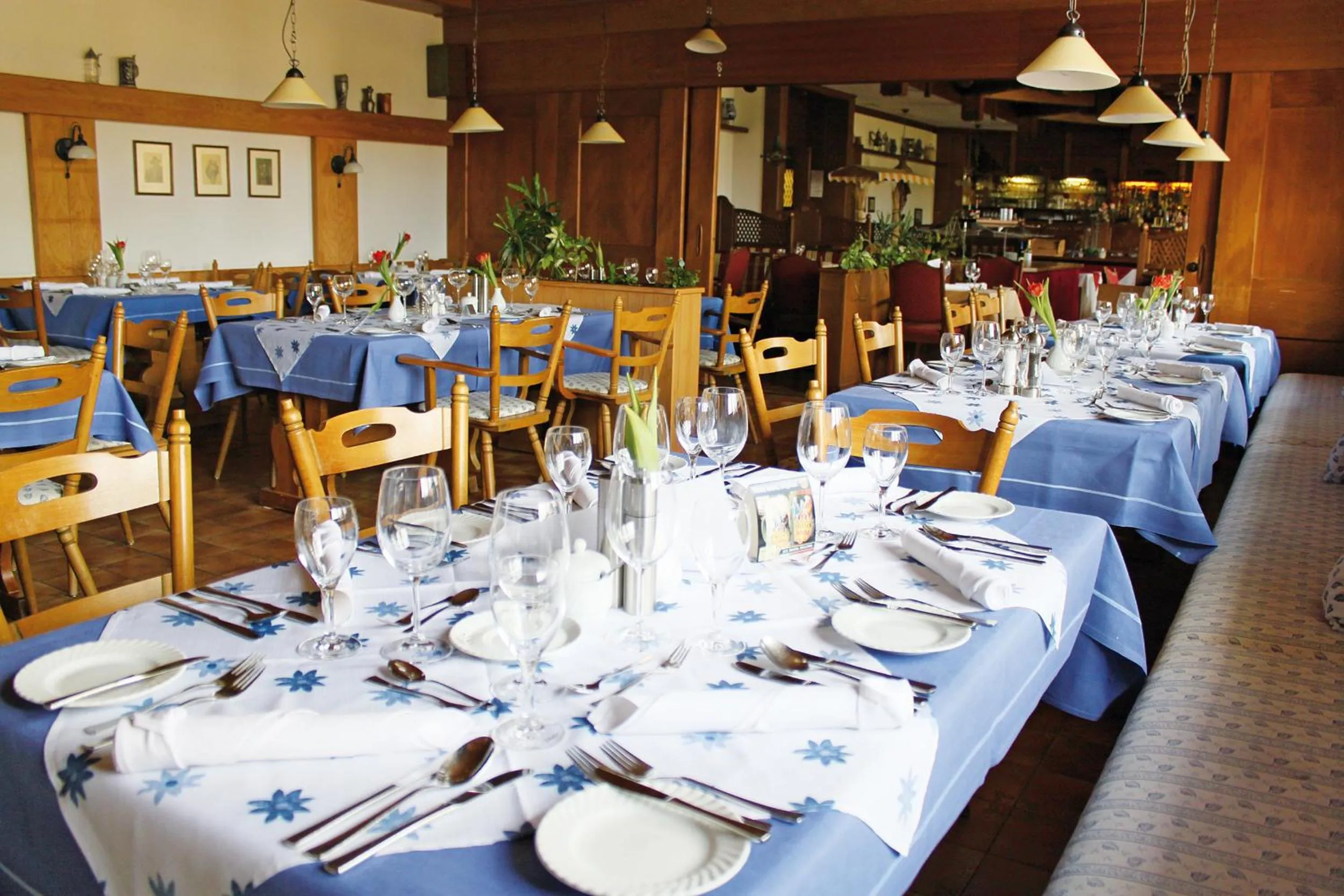 Restaurant/places to eat in Hotel Quellenhof