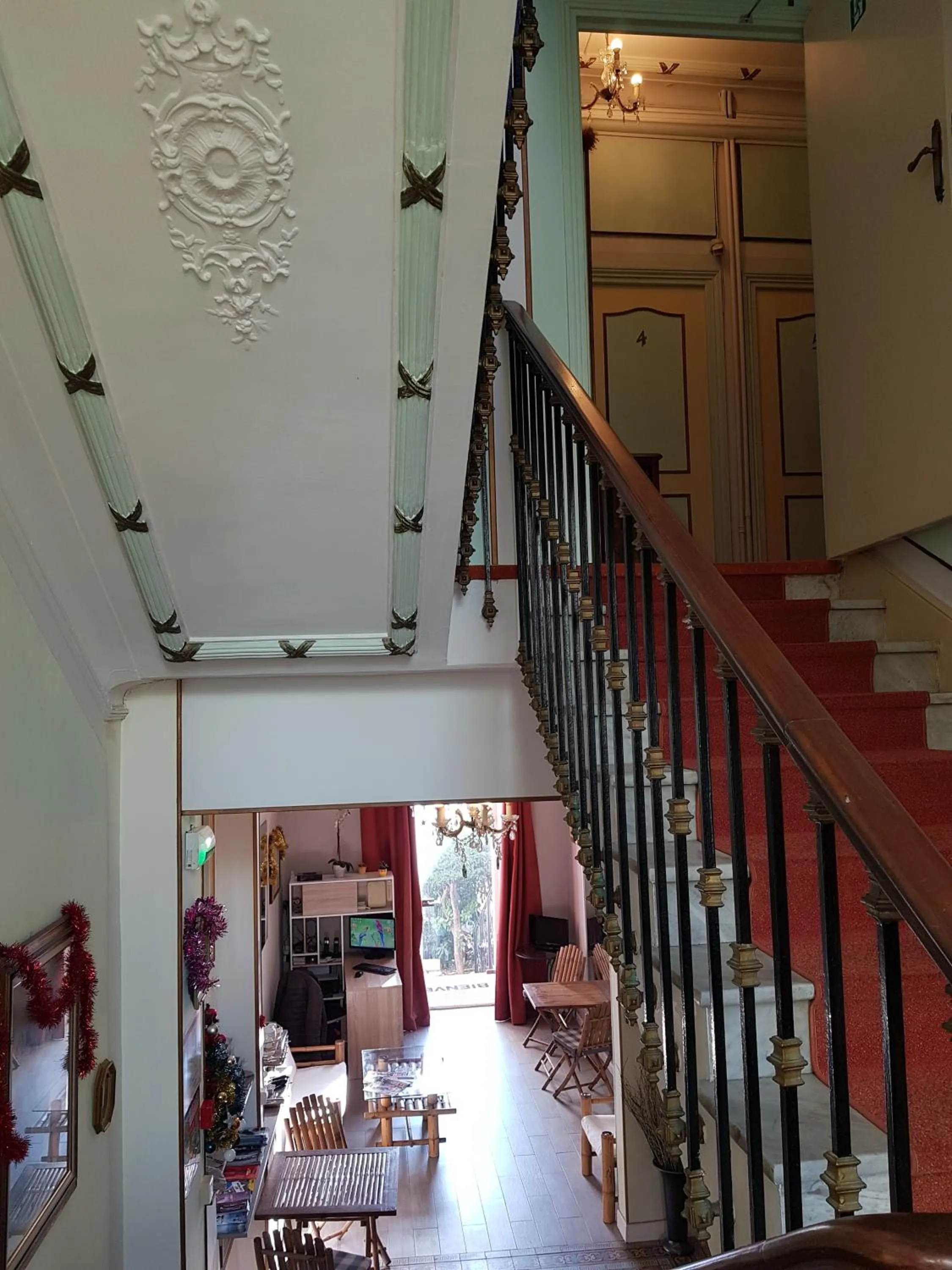 Property building in Villa Eden