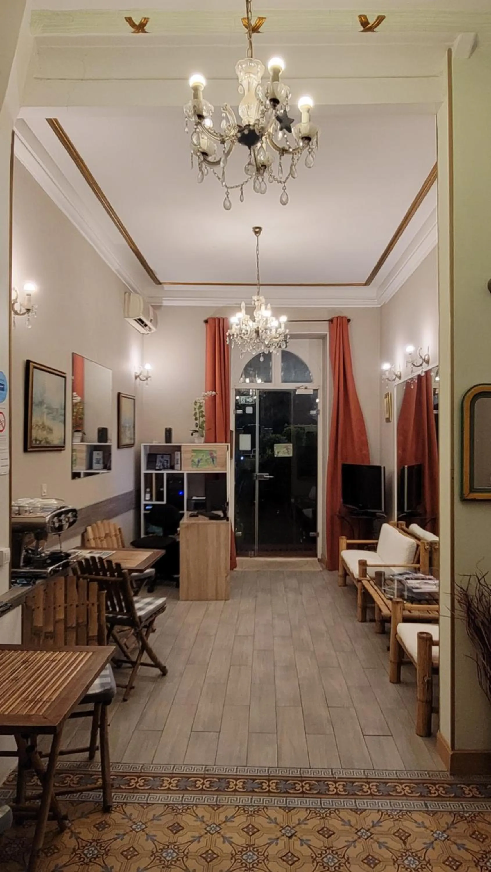 Property building in Villa Eden