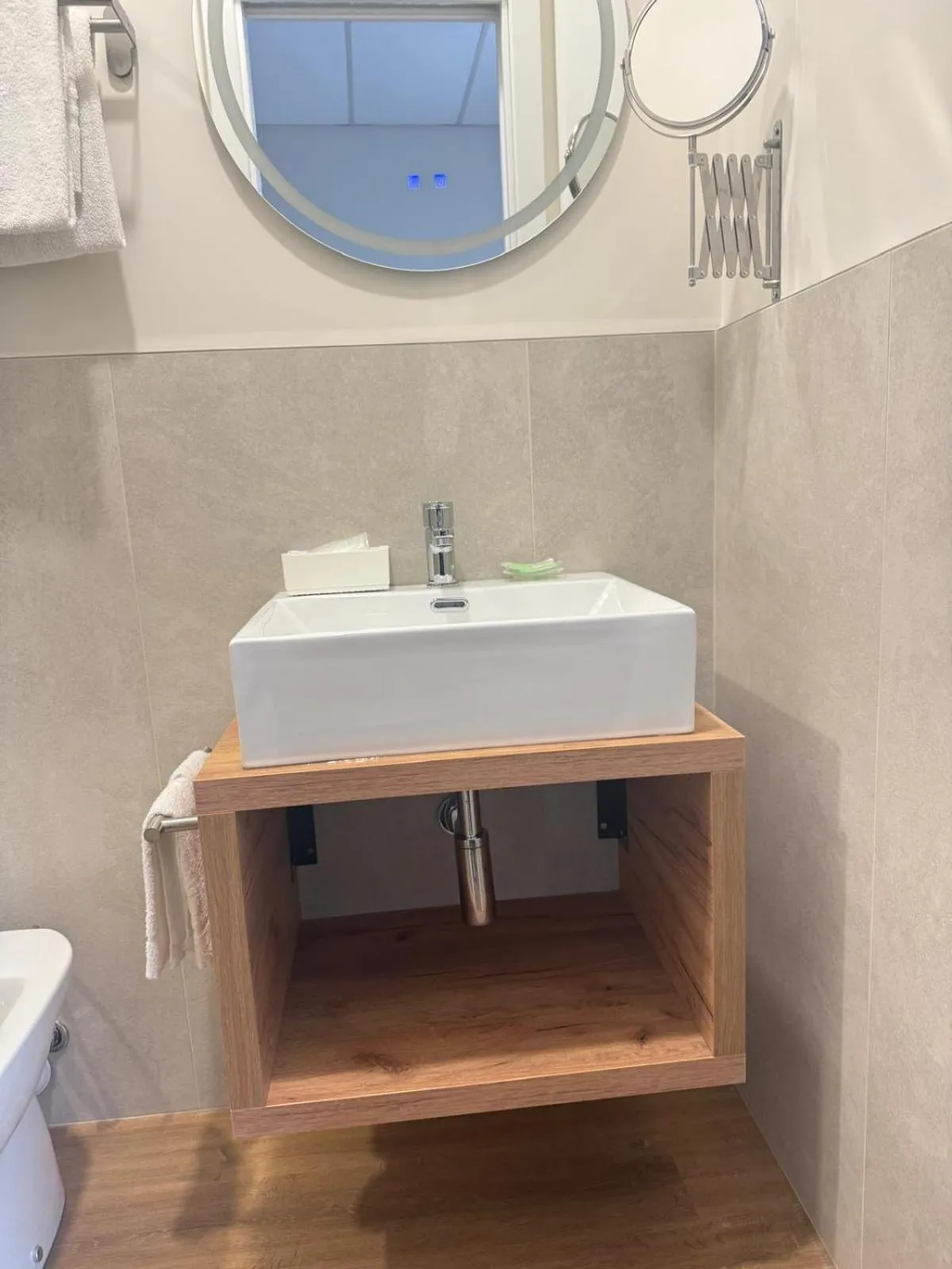 Bathroom in Hotel Esperia