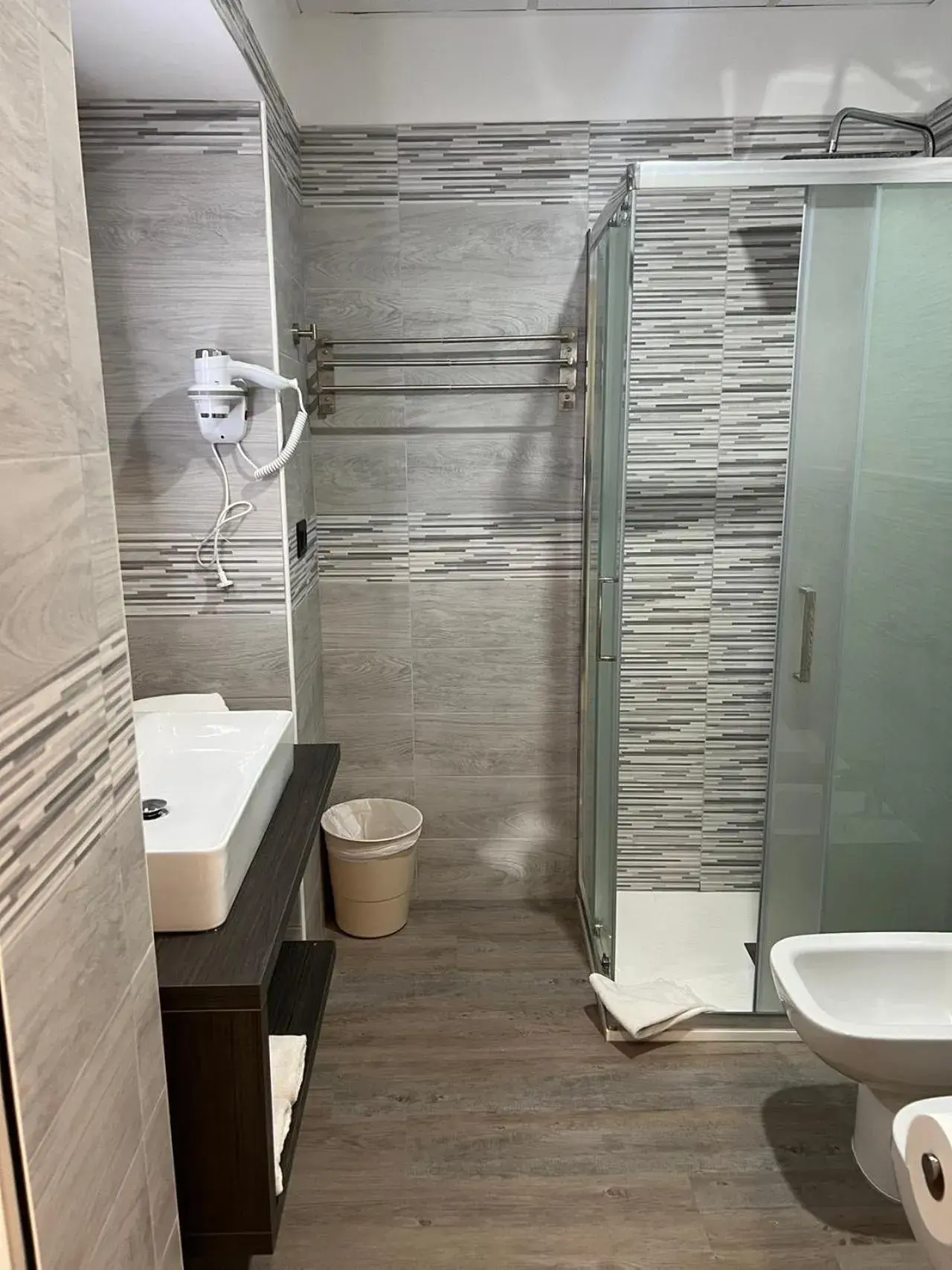 Triple Room in Hotel Esperia Triple Room in Hotel Esperia