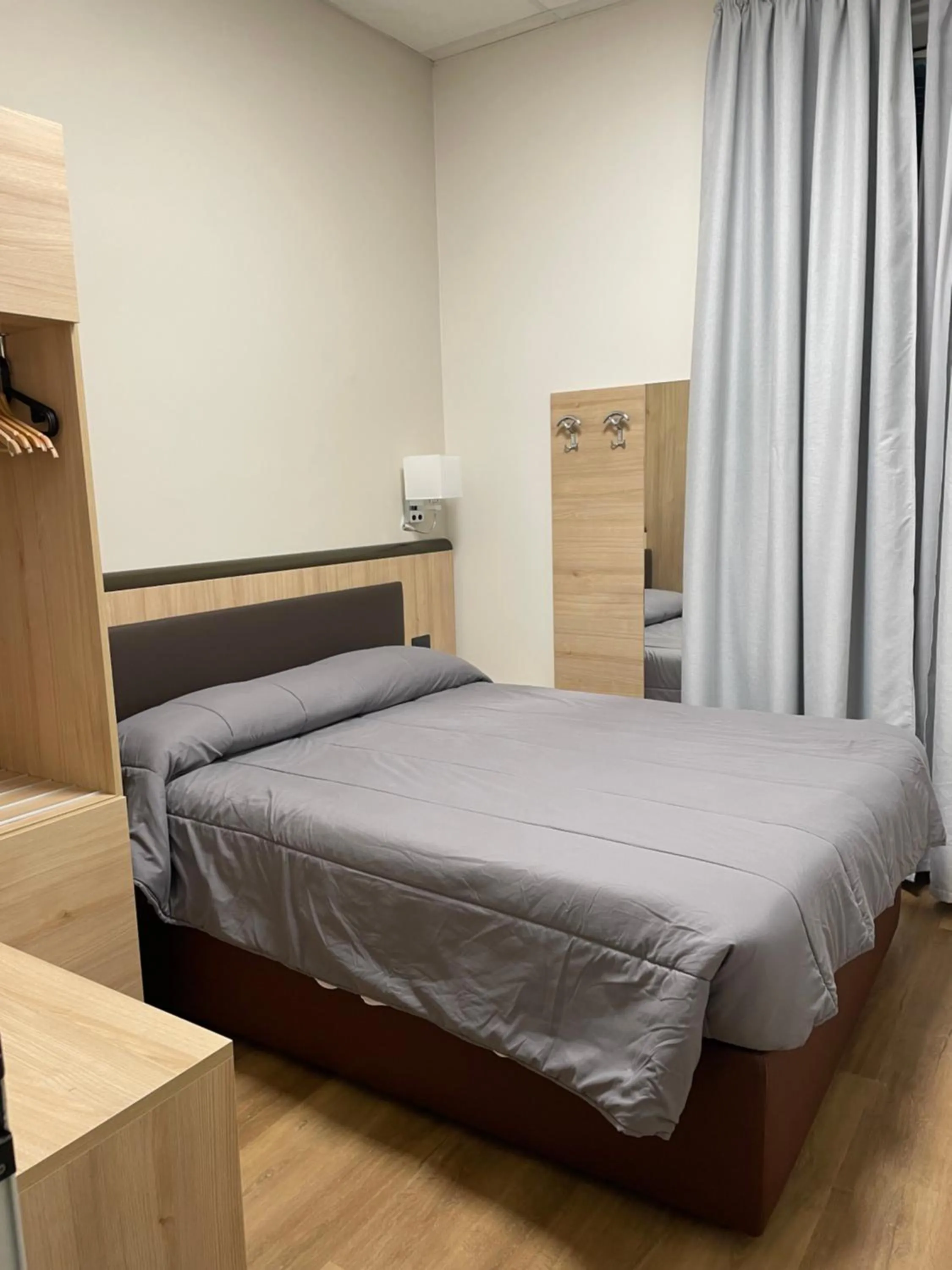 Bed in Hotel Esperia