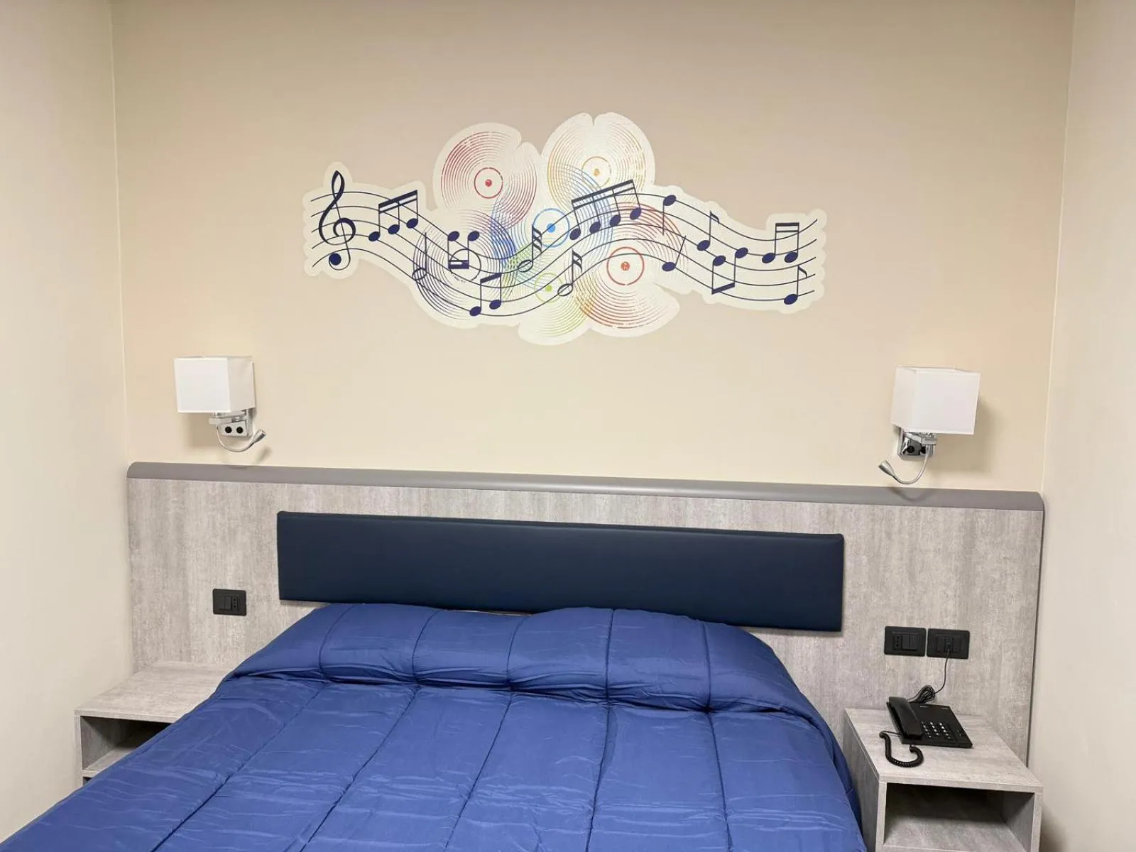 Bed in Hotel Esperia