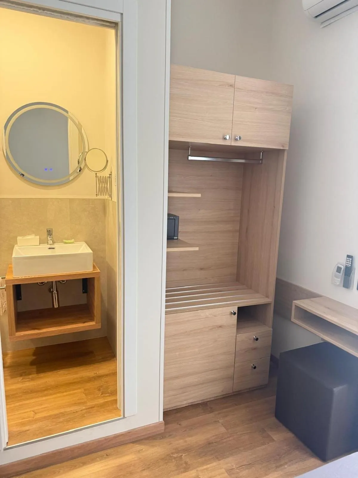 Bathroom in Hotel Esperia