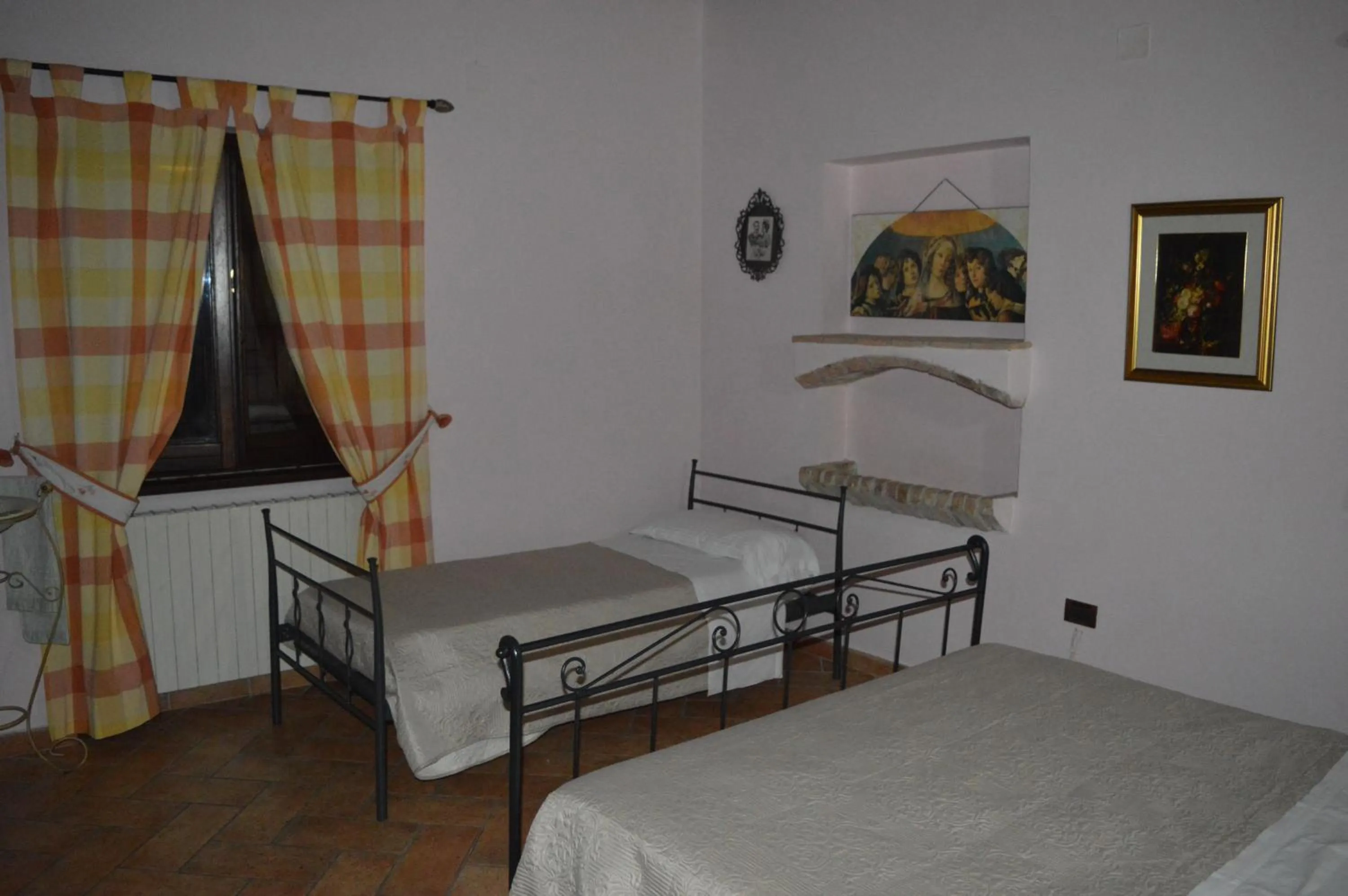 Decorative detail, Bed in Cardinal Girolamo