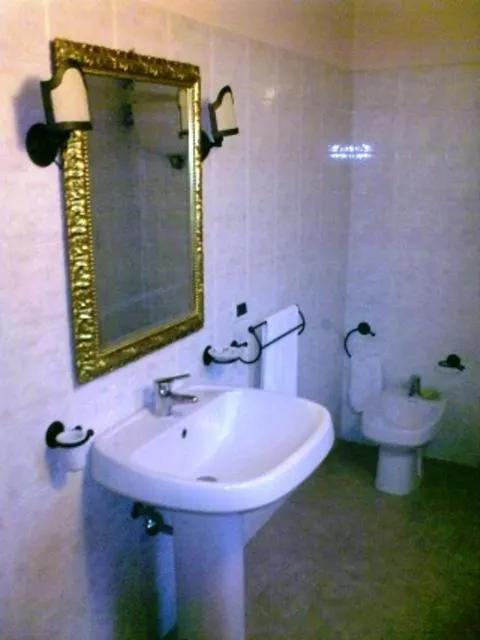 Toilet in Cardinal Girolamo