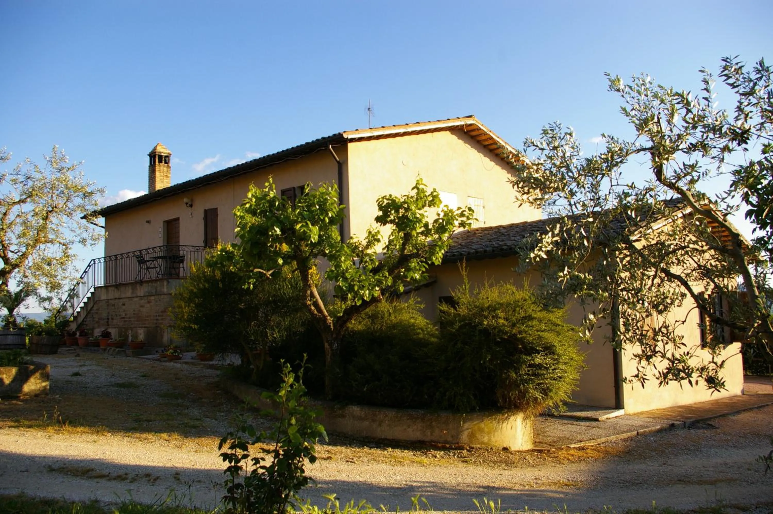 Facade/entrance in Cardinal Girolamo