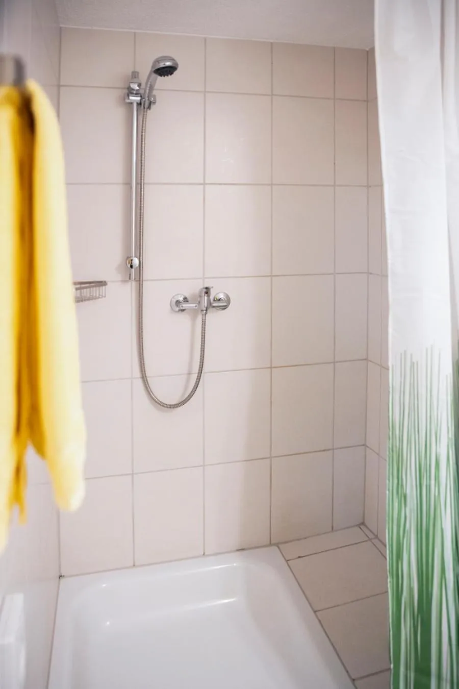 Shower in Hotel Rotes Kreuz