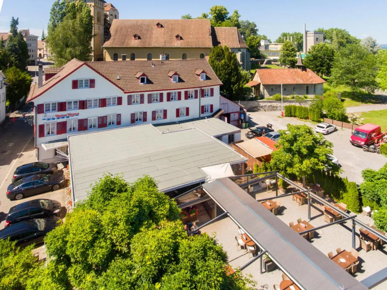 Facade/entrance in Hotel Rotes Kreuz