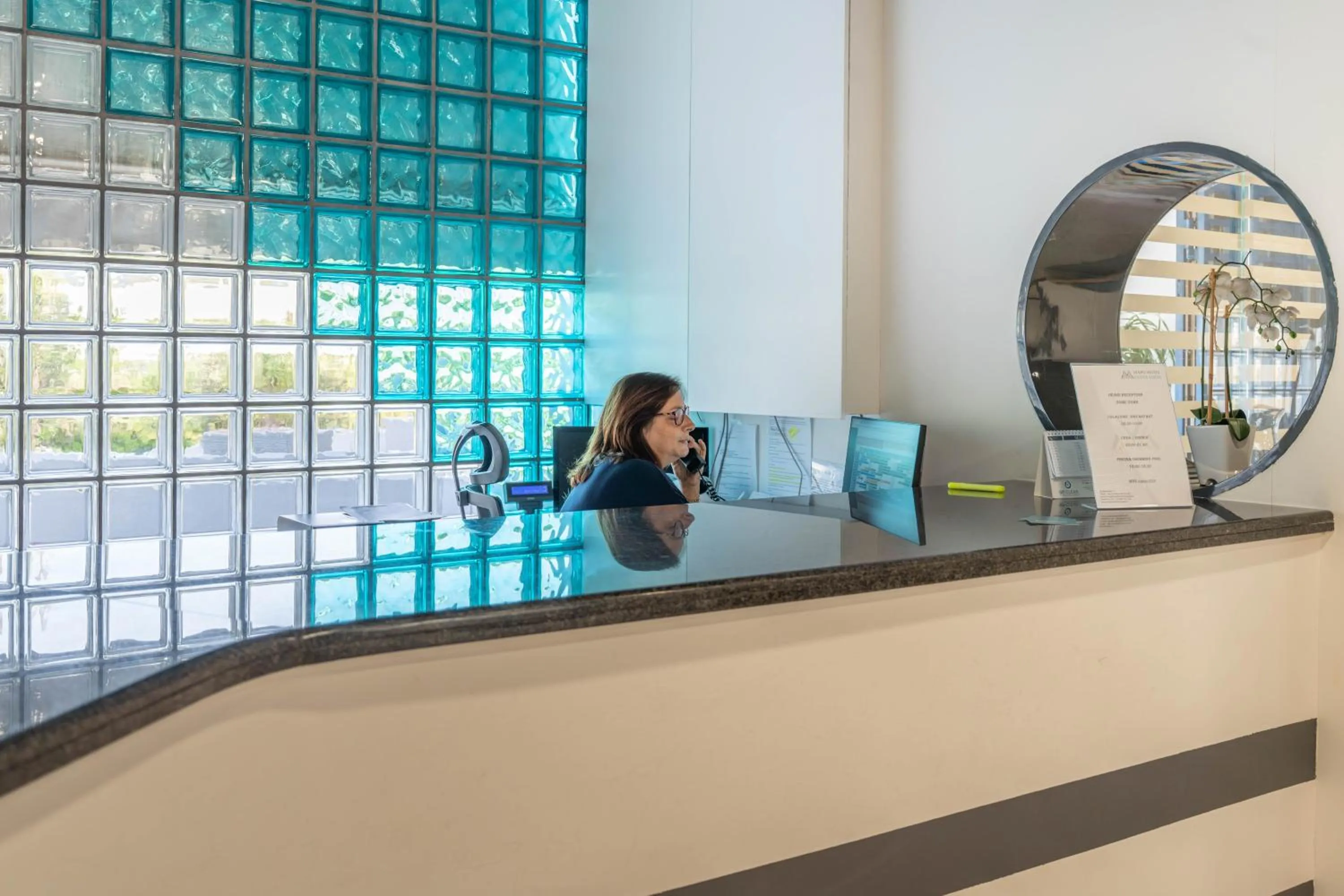 People in Hotel Santa Lucia