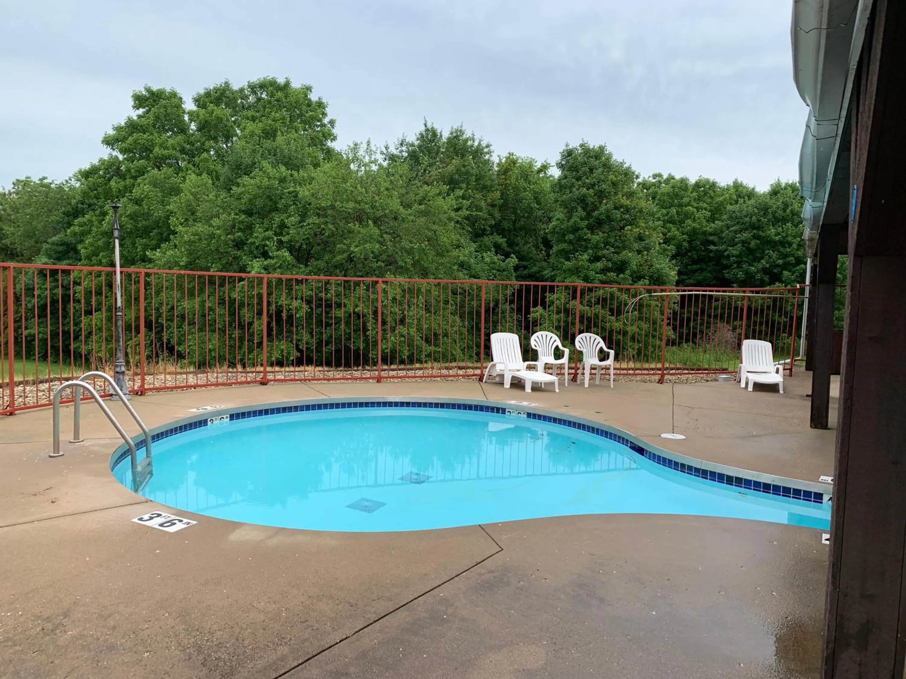 Swimming pool in Don Q Inn