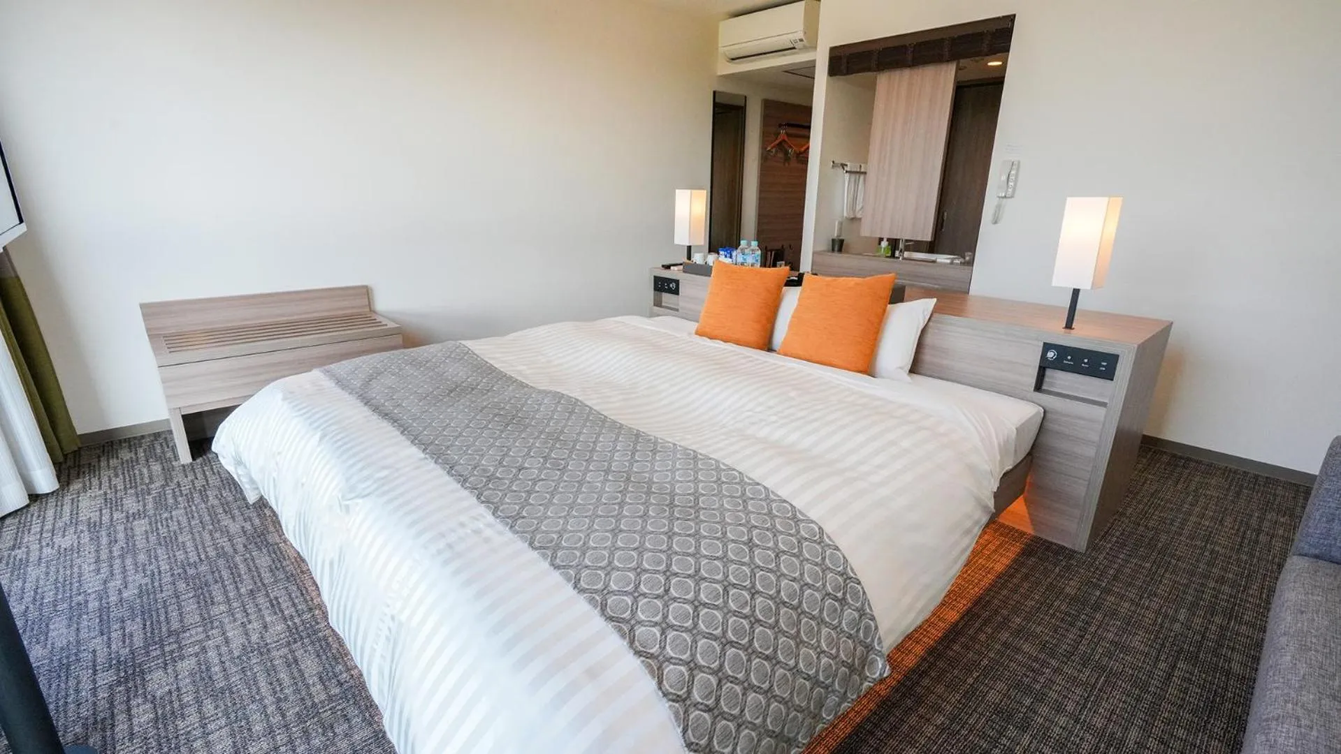 Bed in Airport Hotel Kumamoto