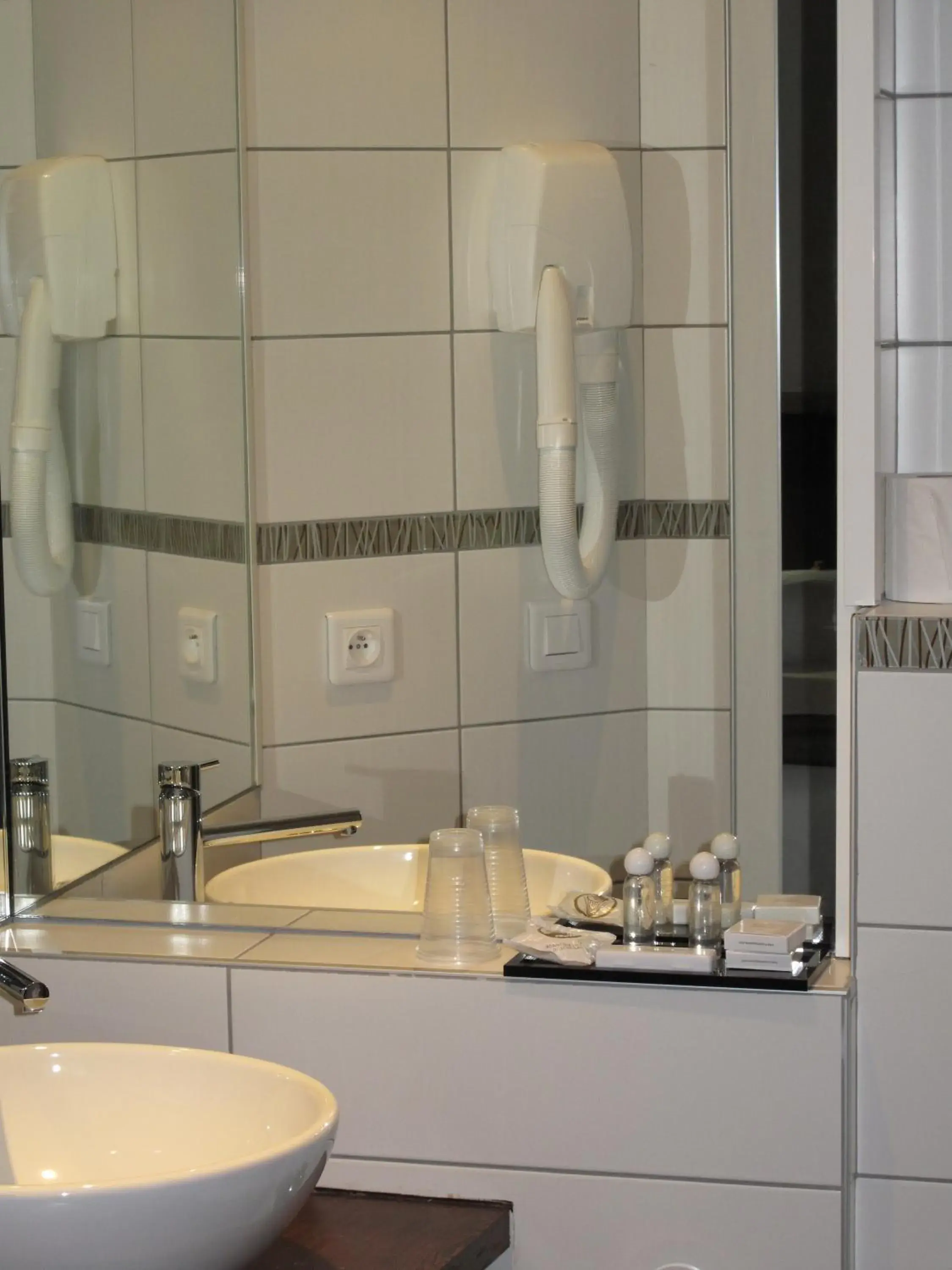 Bathroom in Source Hôtel Bathroom in Source Hôtel