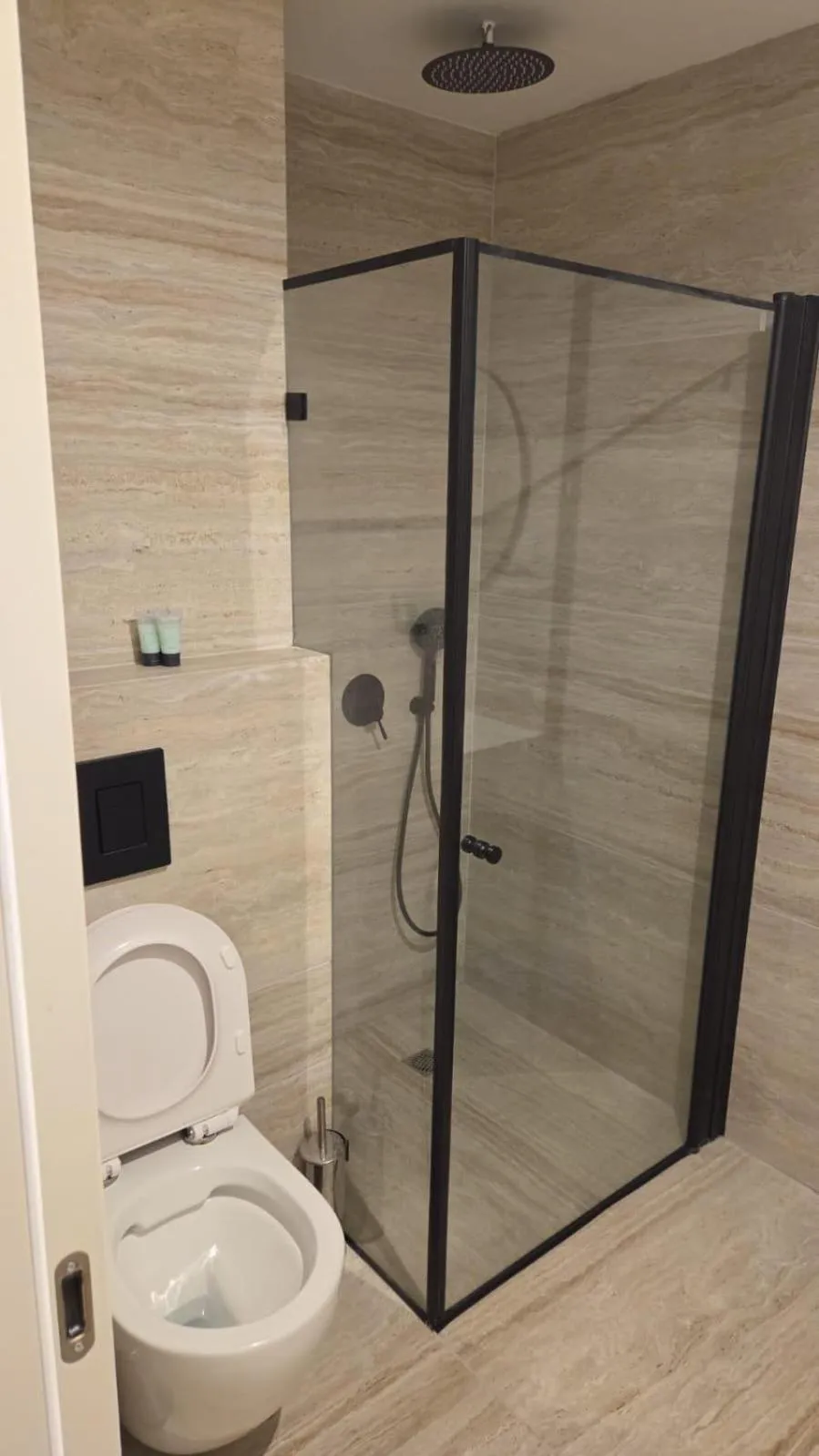 Q Village - Poleg Beach