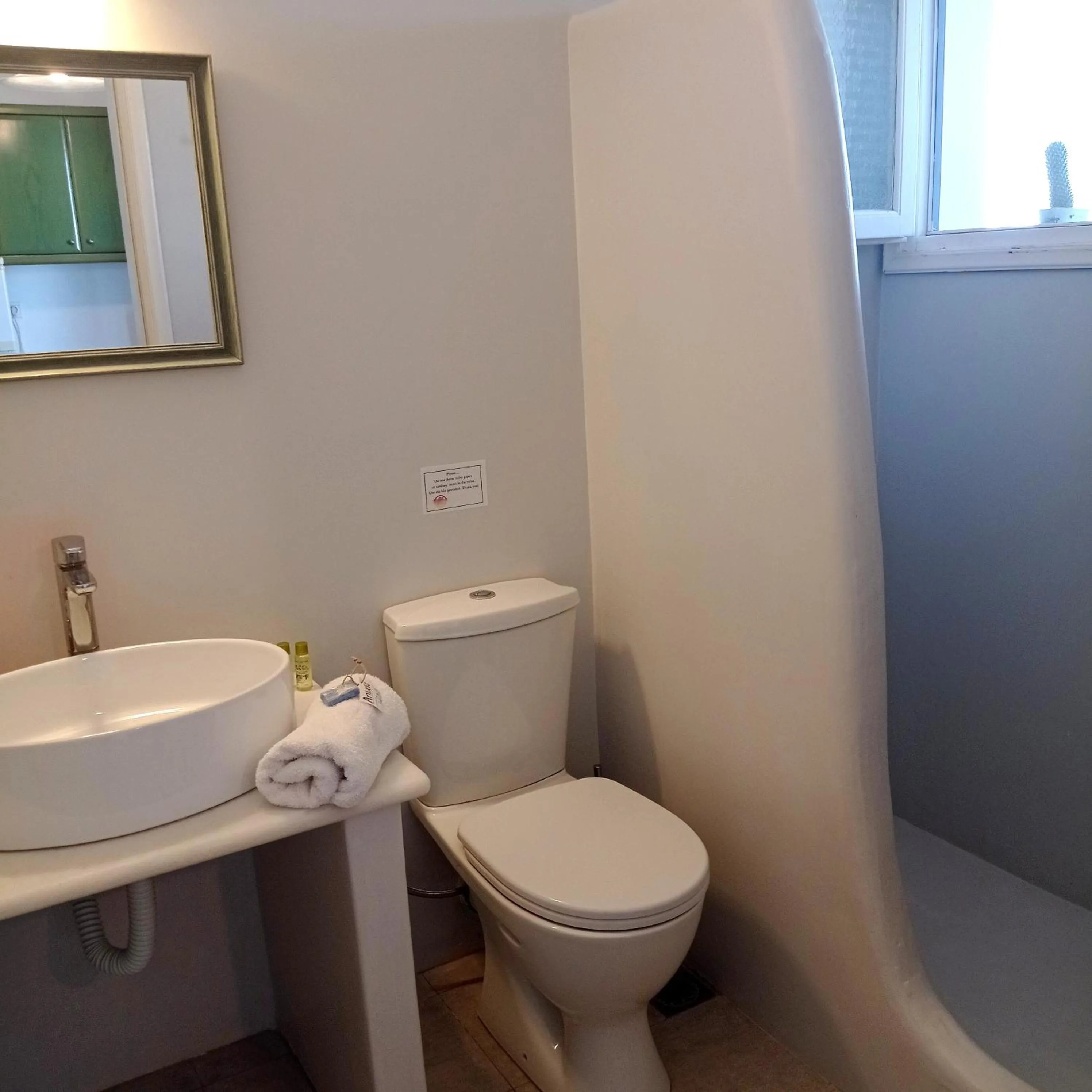 Toilet in Anixis Studios Aliki Paros