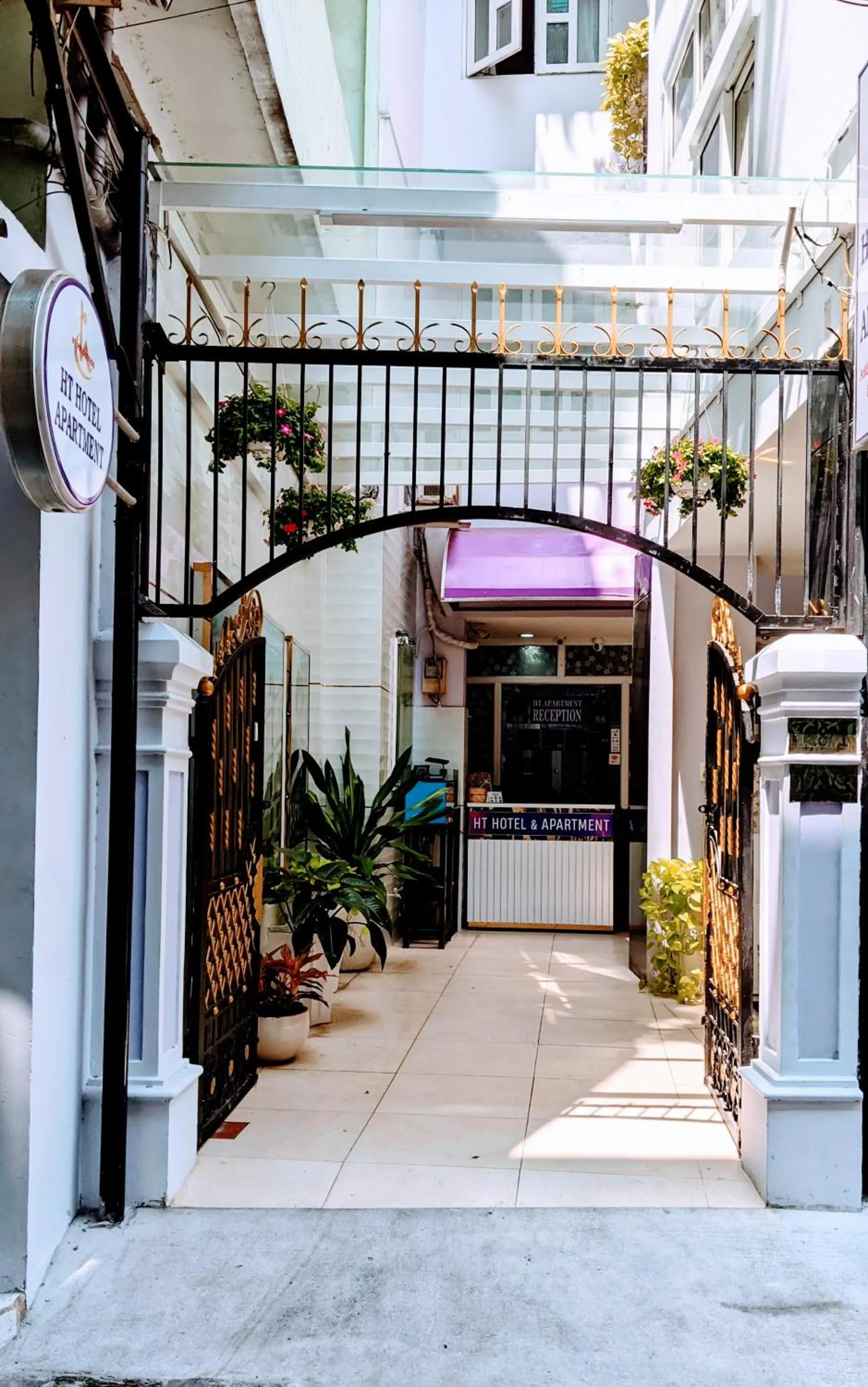 Facade/entrance in HT Hotel Apartment