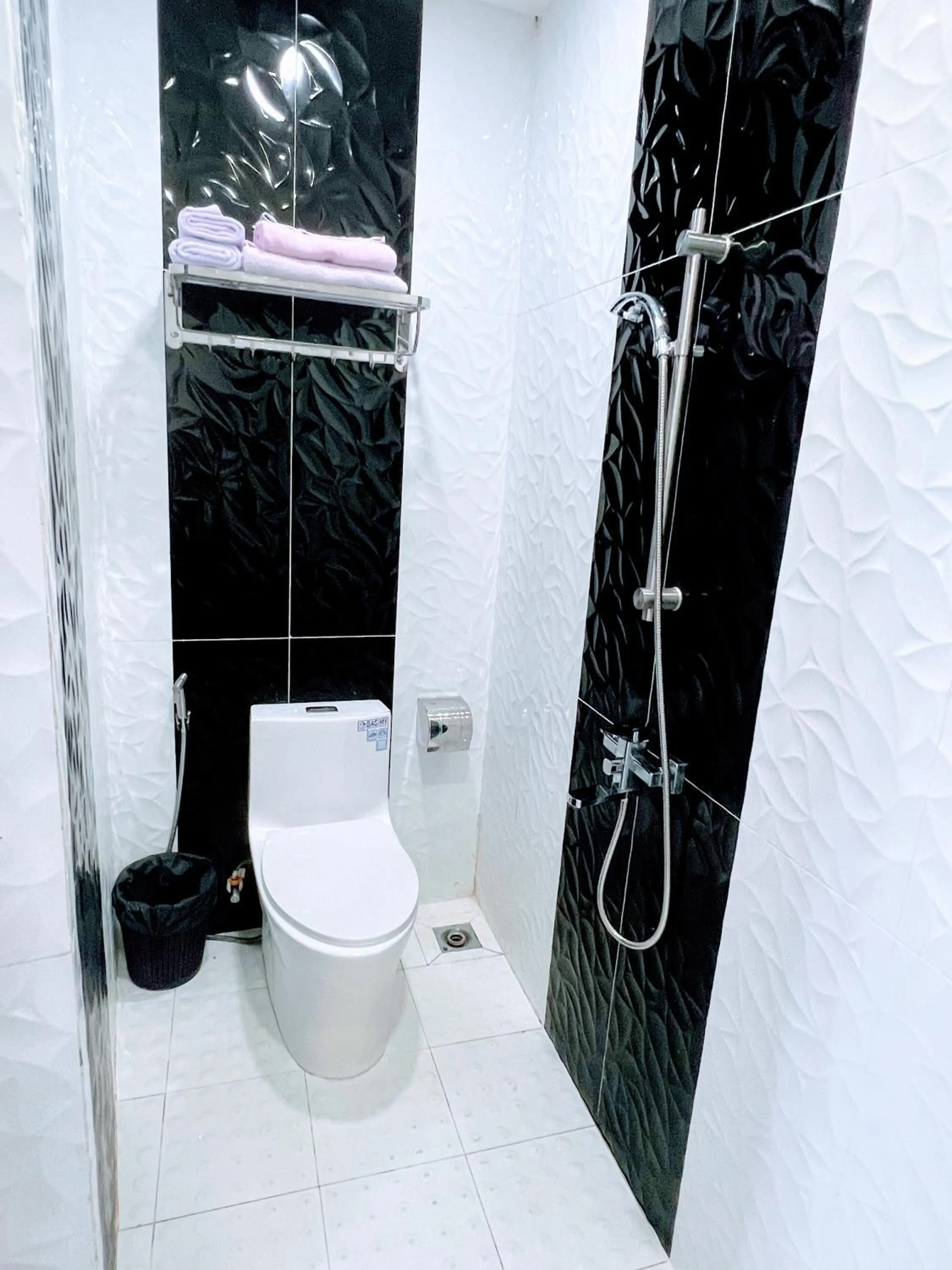 Shower in HT Hotel Apartment