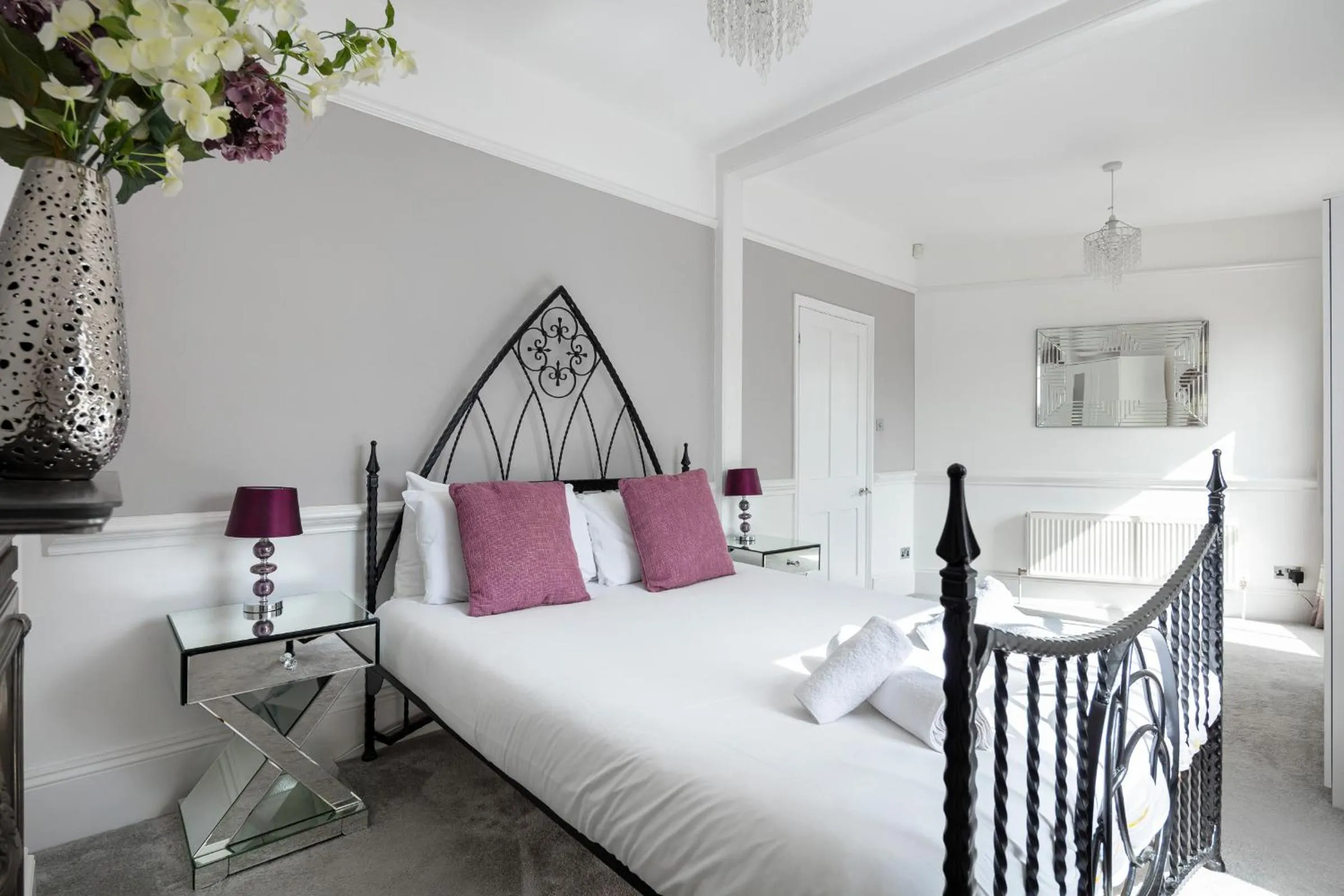 Bed in Castle Properties: The Duchess, 3 Bed Family cottage