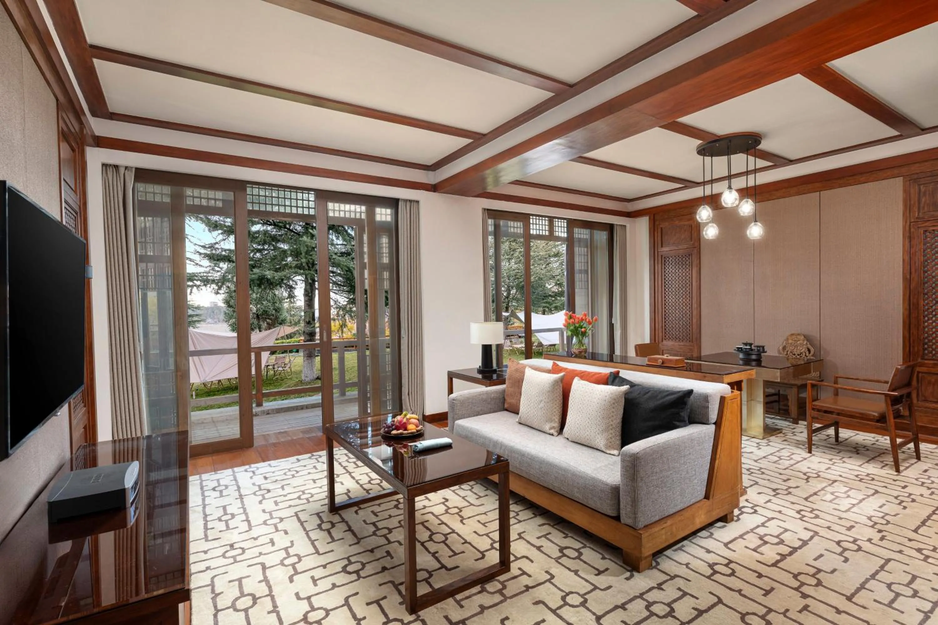 Photo of the whole room in InterContinental Lijiang Ancient Town Resort by IHG