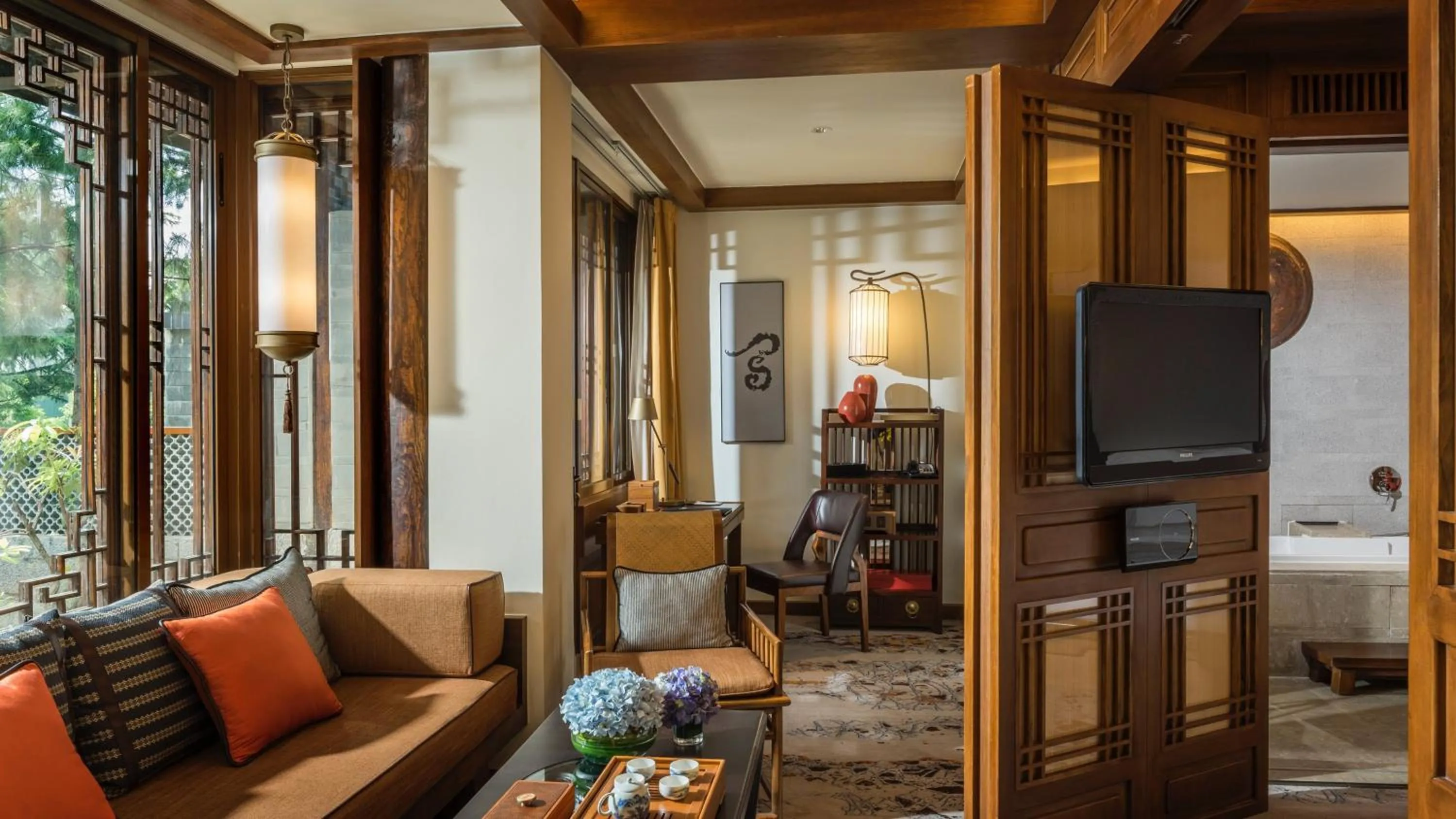 Photo of the whole room in InterContinental Lijiang Ancient Town Resort by IHG