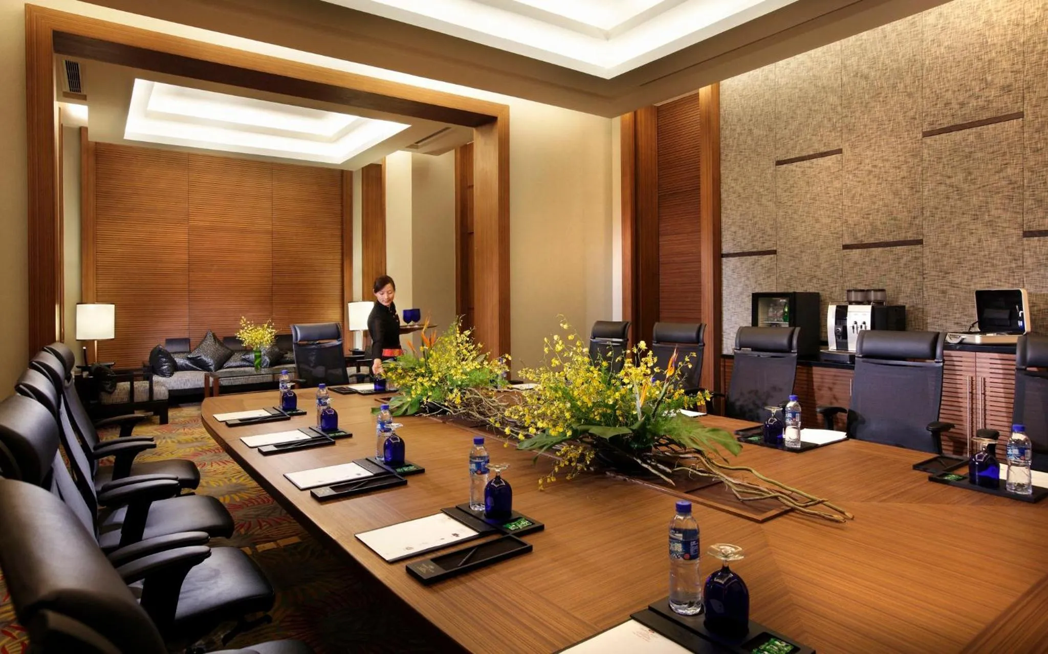 Meeting/conference room in InterContinental Lijiang Ancient Town Resort by IHG