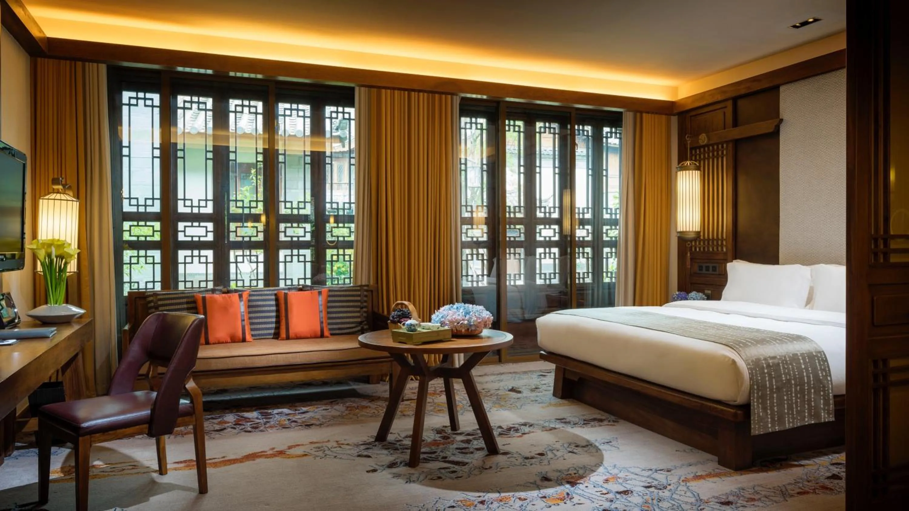 Photo of the whole room, Bed in InterContinental Lijiang Ancient Town Resort by IHG