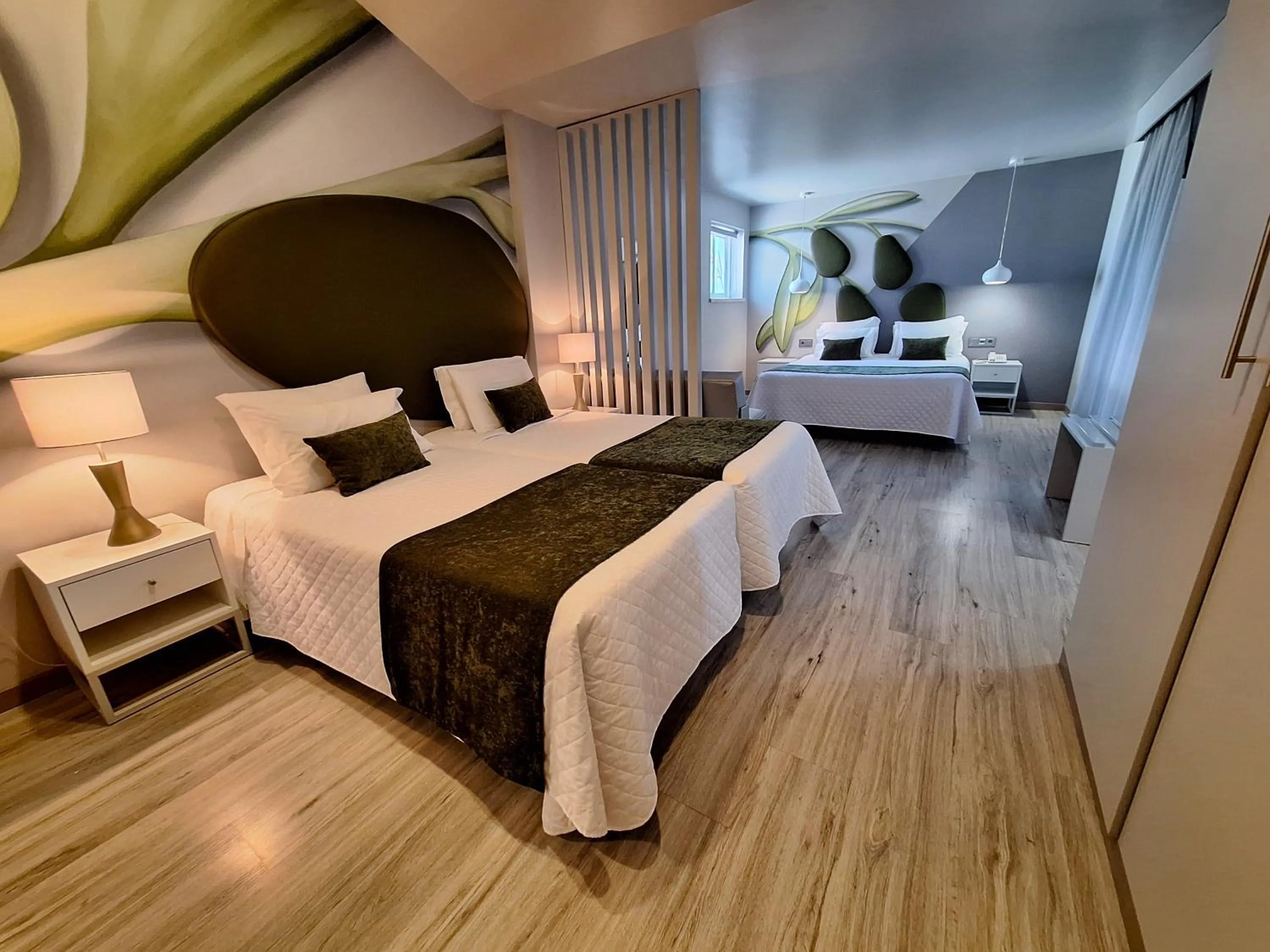 Balcony/Terrace, Bed in Hotel Aleluia