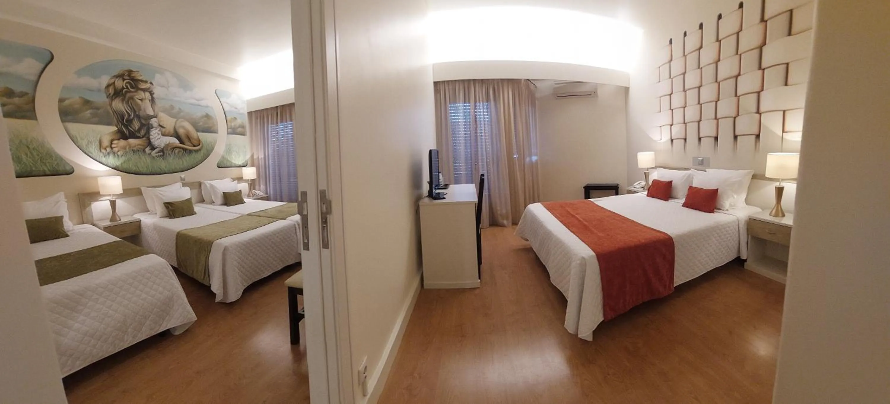 View (from property/room), Bed in Hotel Aleluia