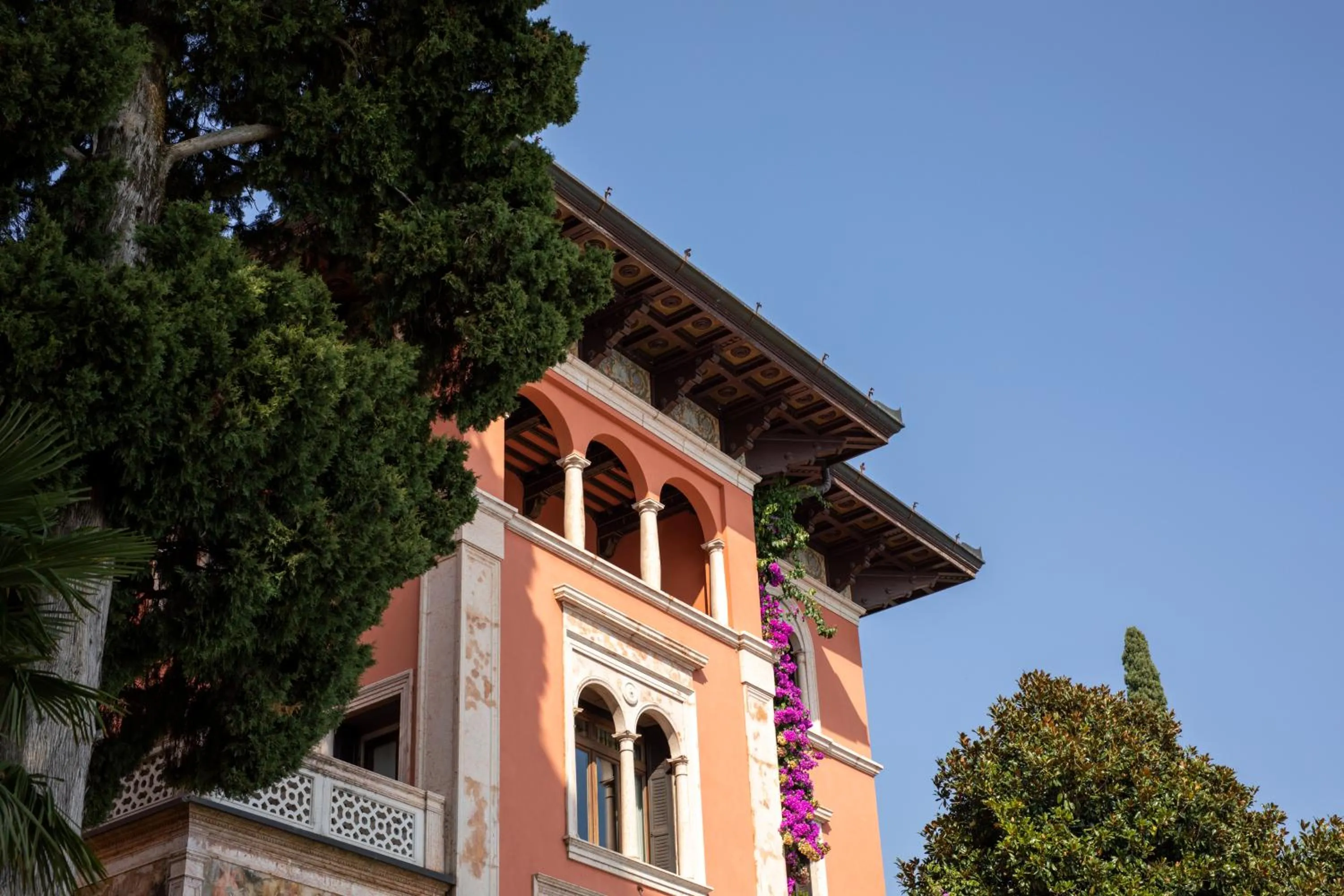 Property building in Hotel Villa Fiordaliso
